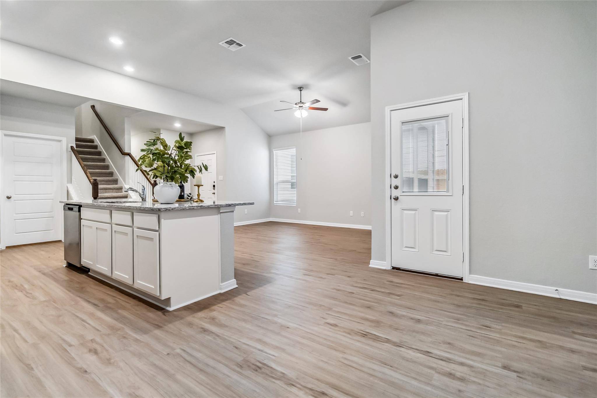 957 Staglin ST, Buda, TX 78610