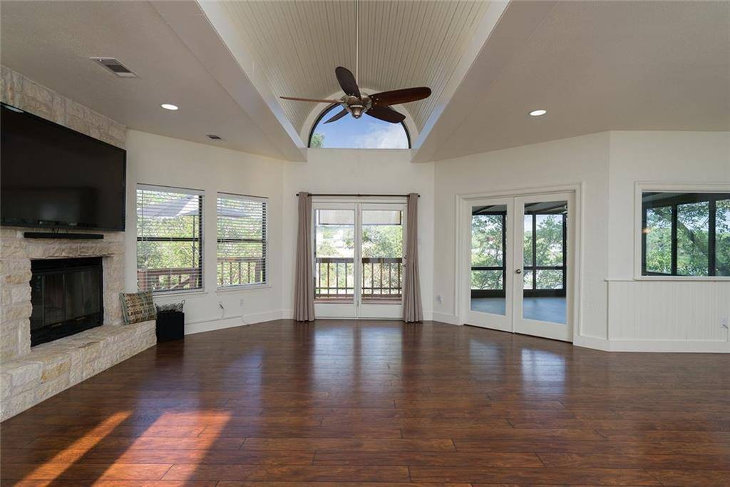 22012 Briarcliff DR, Spicewood, TX 78669