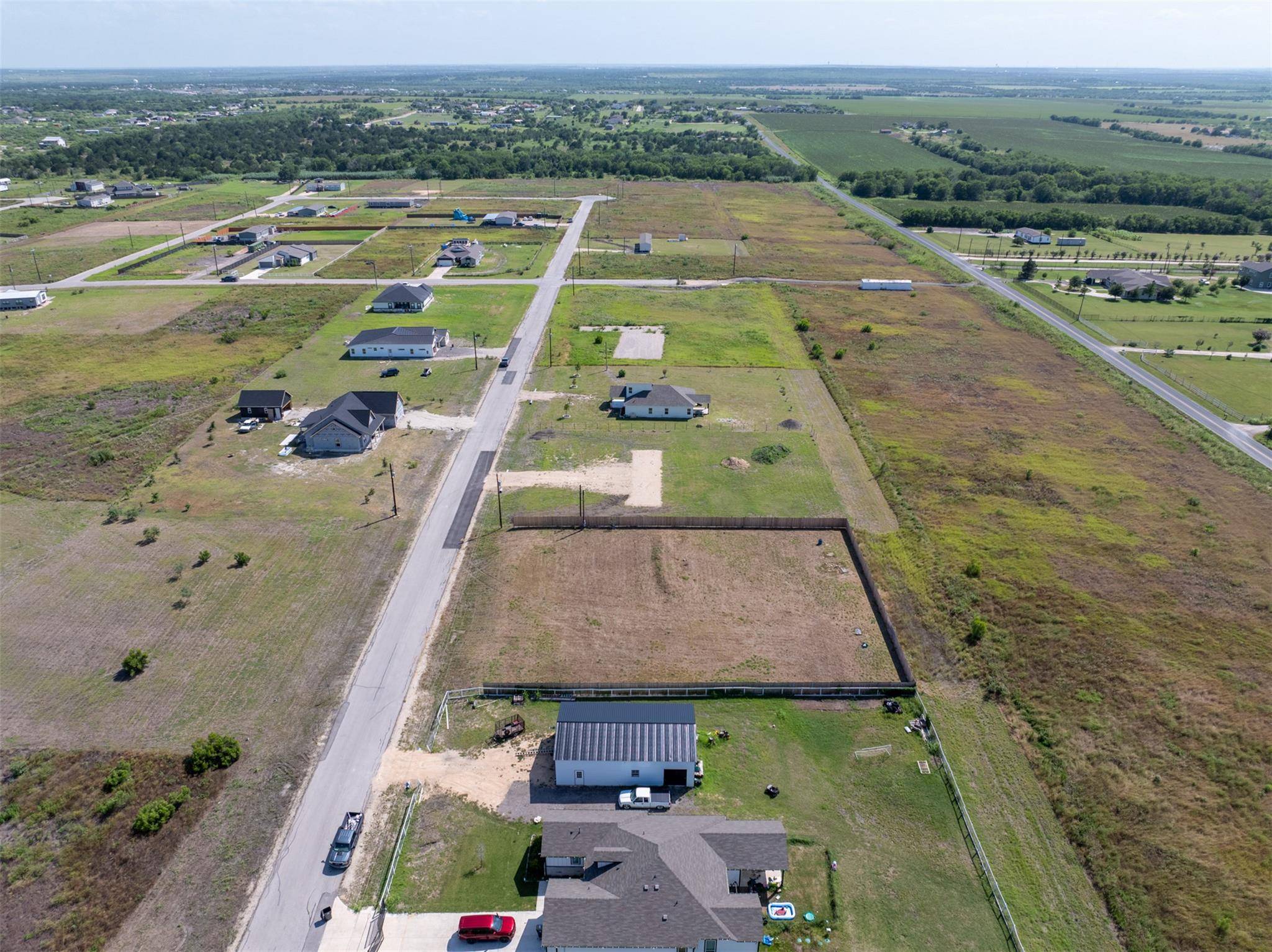 205 Desperado LOOP, Del Valle, TX 78617