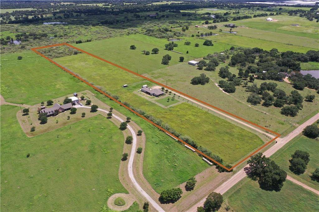 1506 County Road 105, Giddings, TX 78942