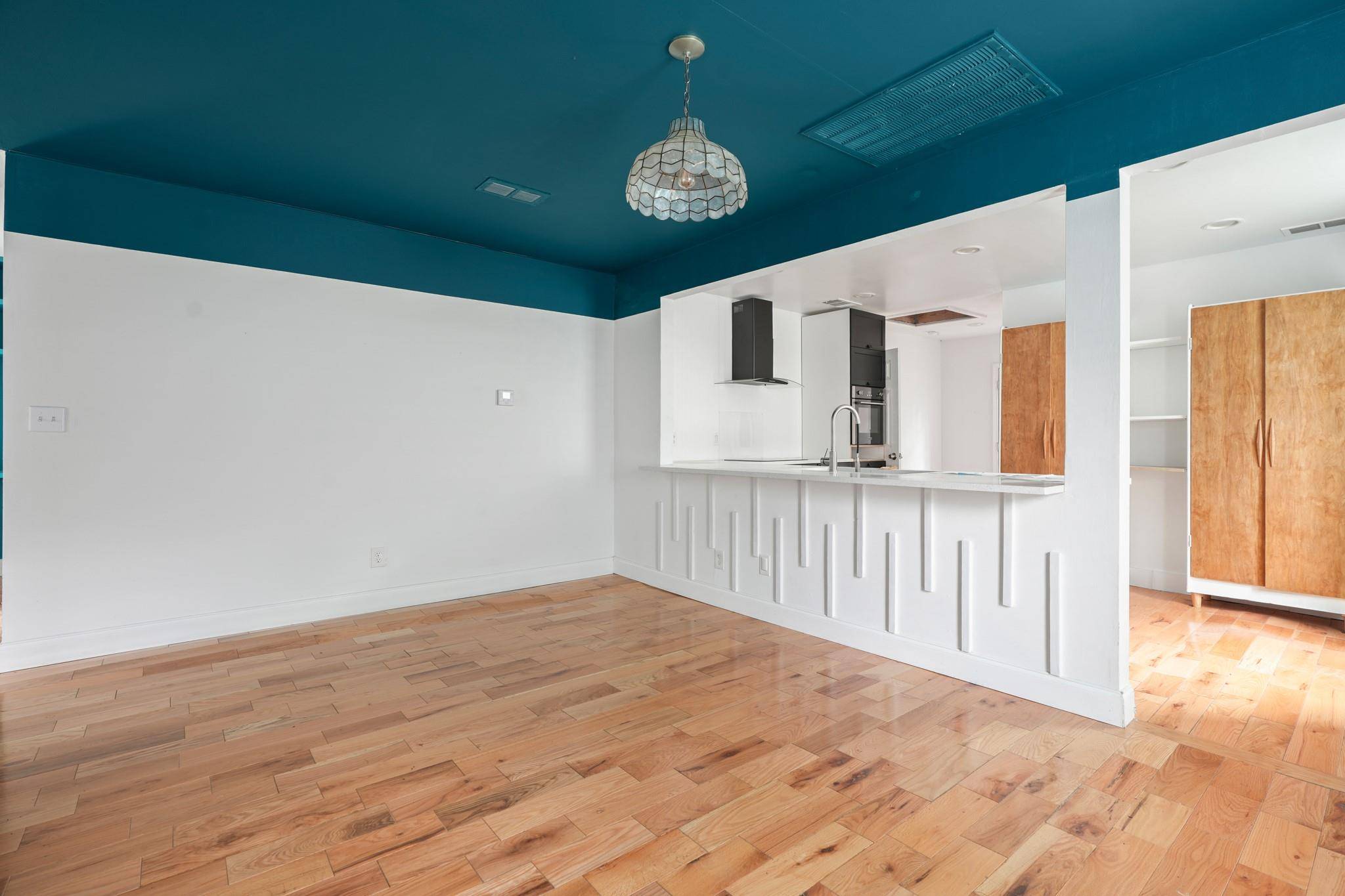 1655 Katy ST, New Braunfels, TX 78130