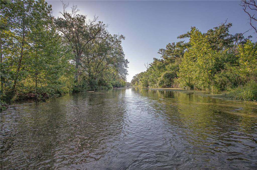 2200 County Road 152, Georgetown, TX 78626