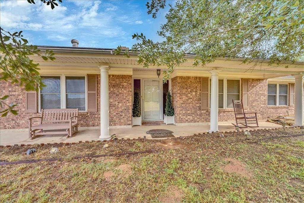 2817 Fm 1712, Rockdale, TX 76567