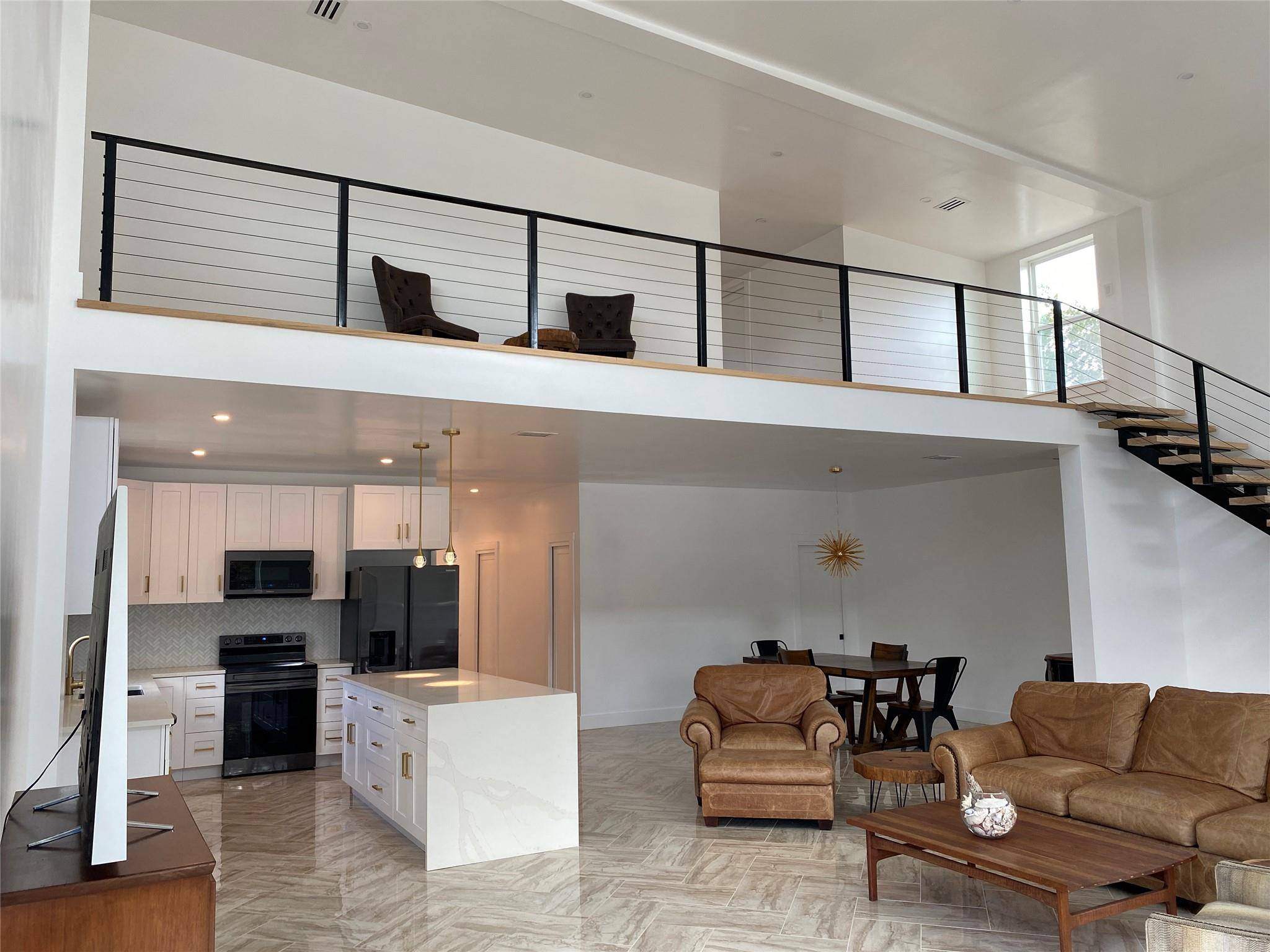 31 HEATHROW LN, Wimberley, TX 78676
