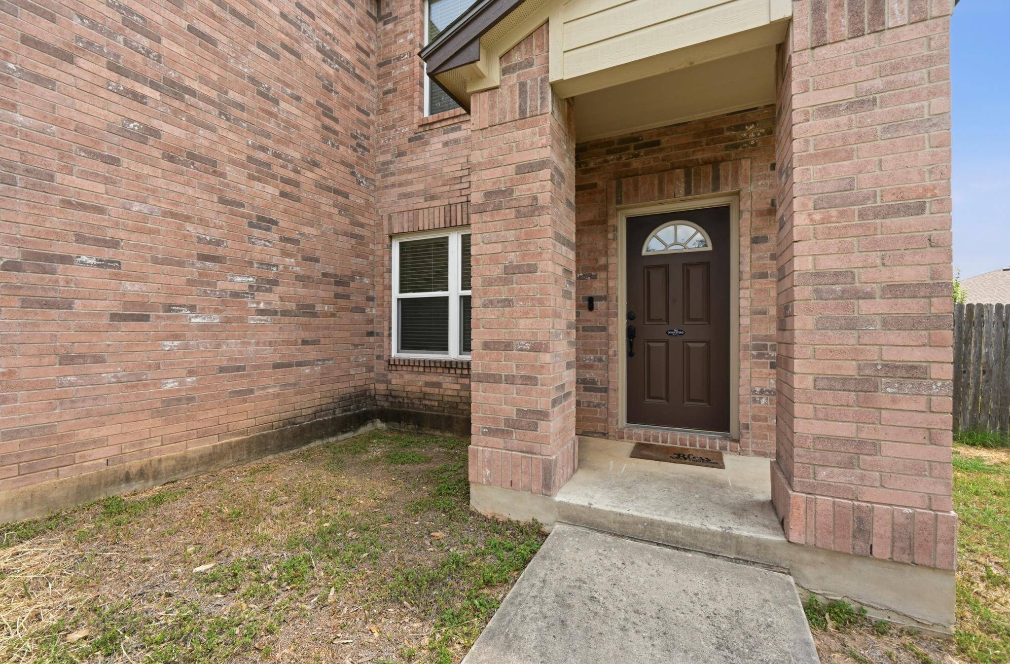 229 Capistrano DR, San Marcos, TX 78666