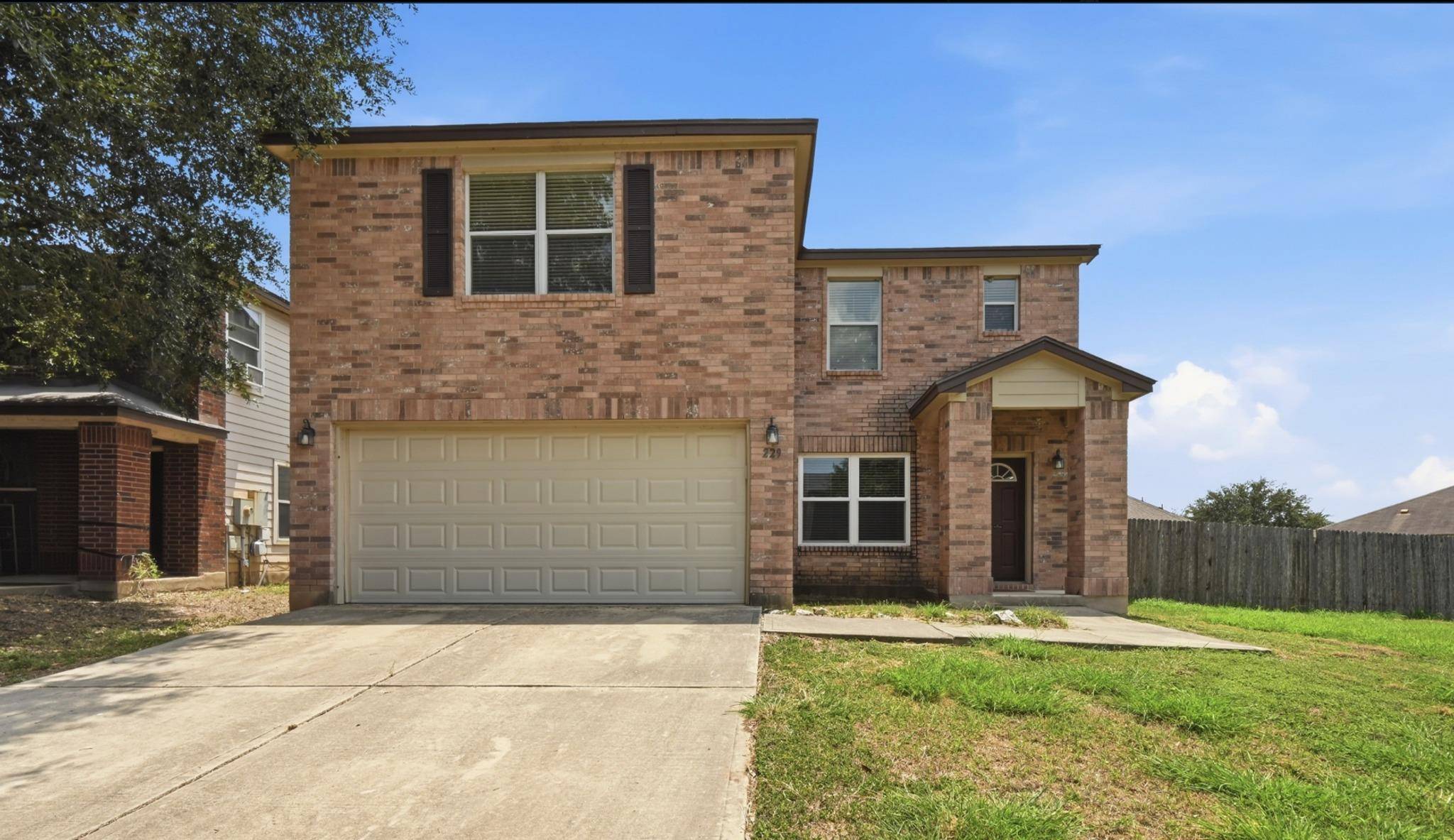 229 Capistrano DR, San Marcos, TX 78666
