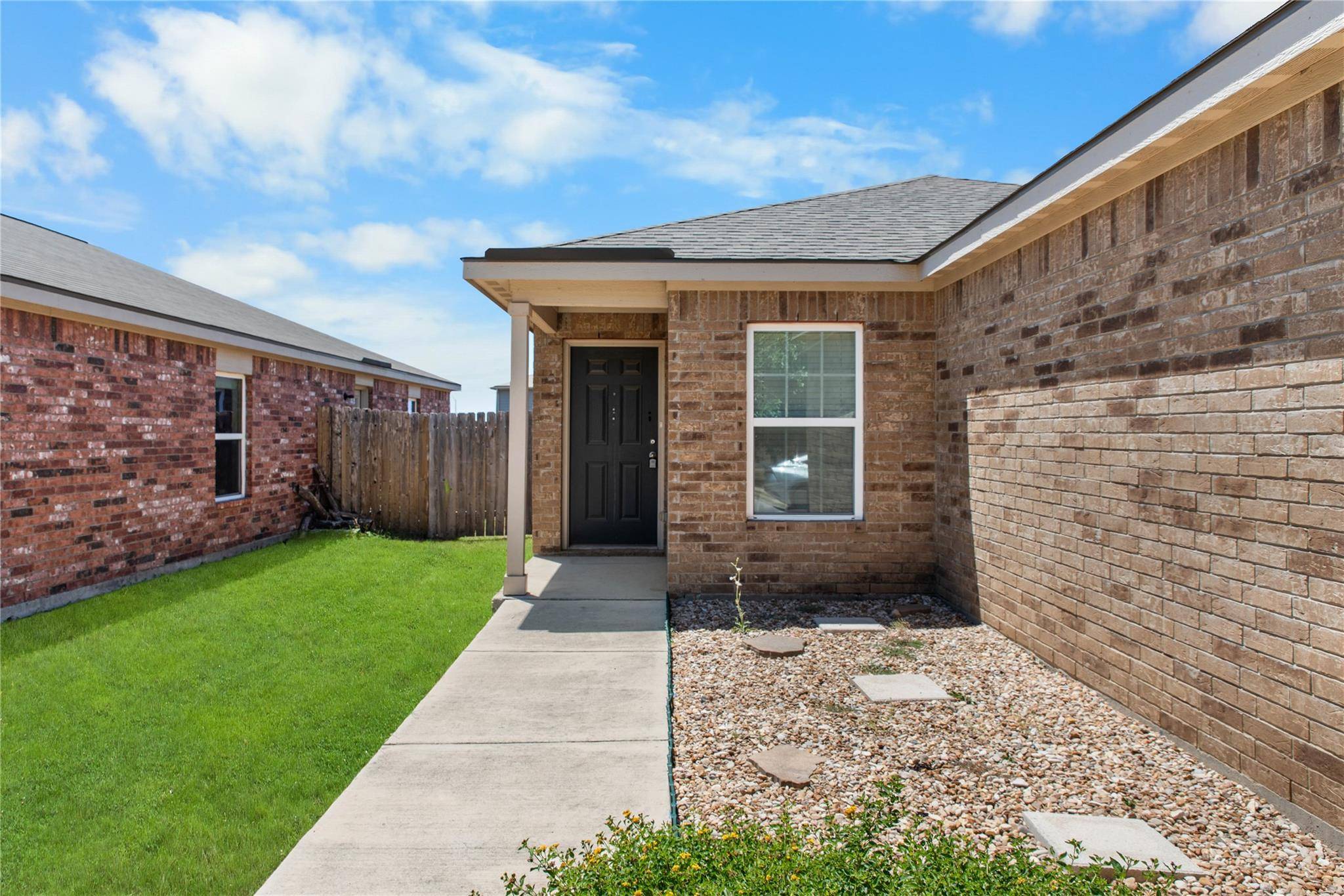 144 Continental Ave, Liberty Hill, TX 78642
