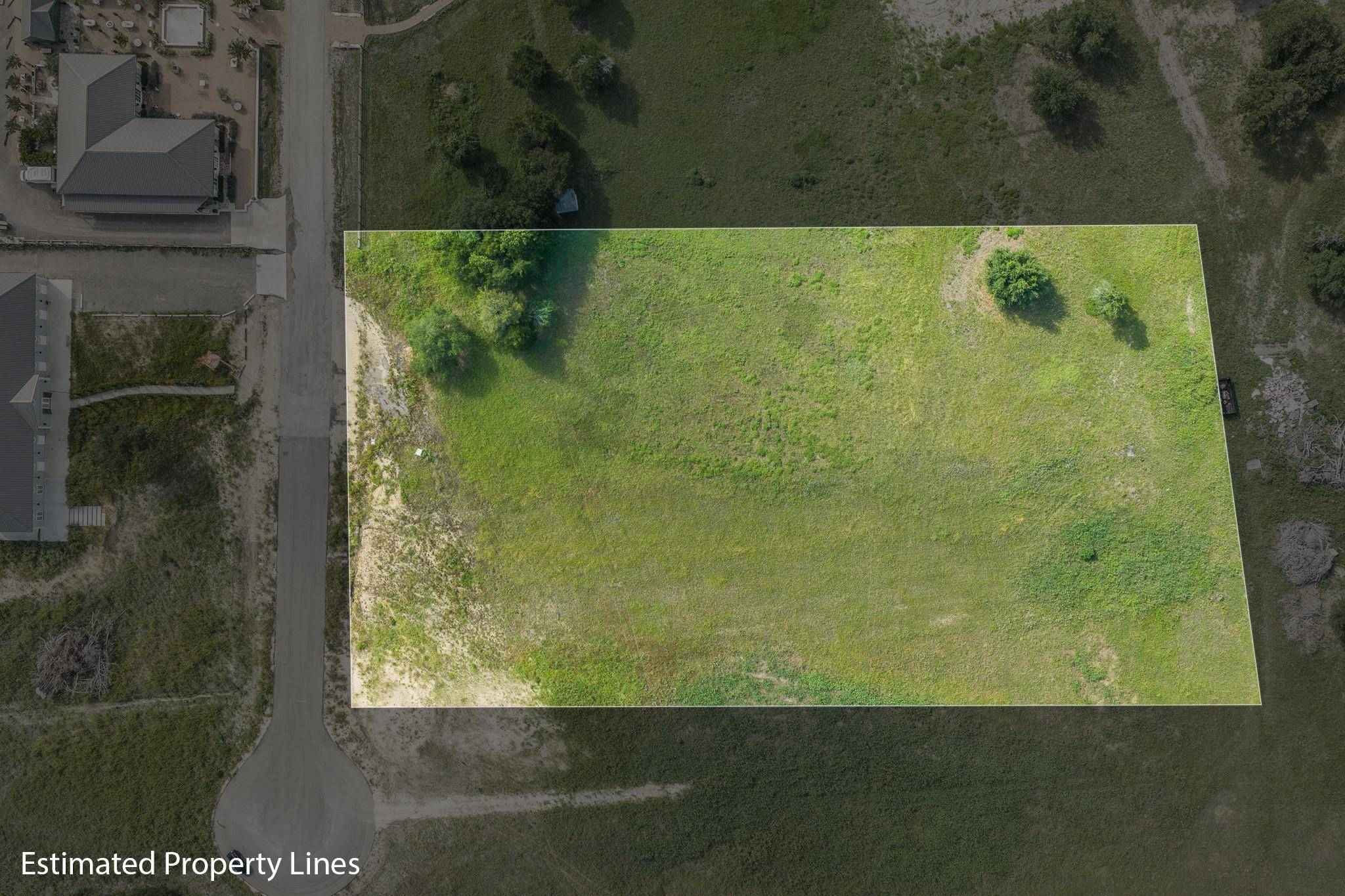 109 Compound LN, Round Top, TX 78954