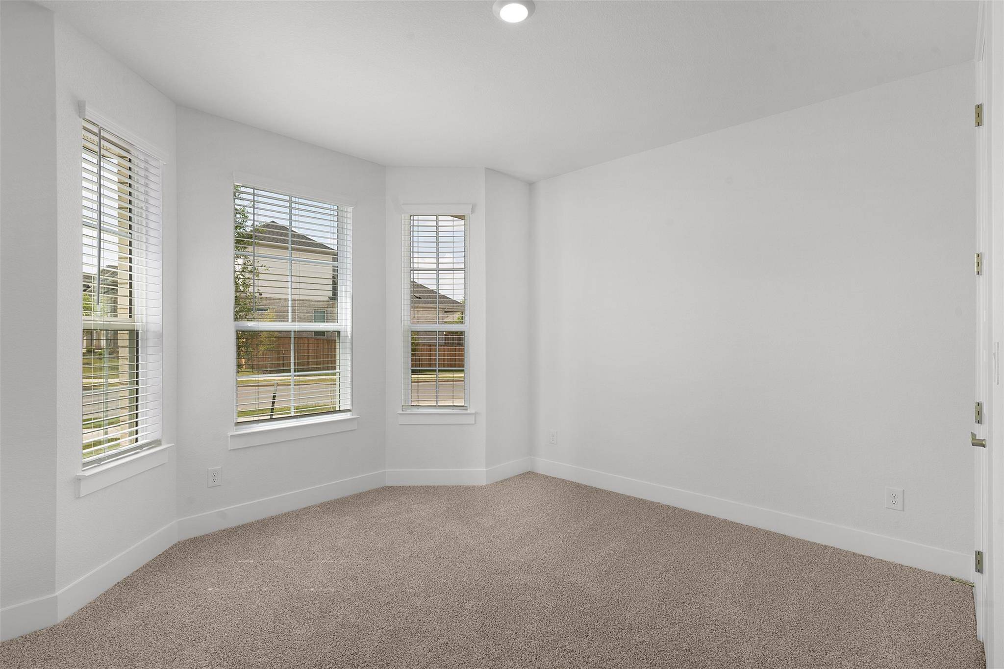 213 West Faulkner ST, Liberty Hill, TX 78642