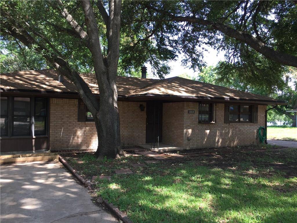 1003 Lakeshore DR, Marble Falls, TX 78654