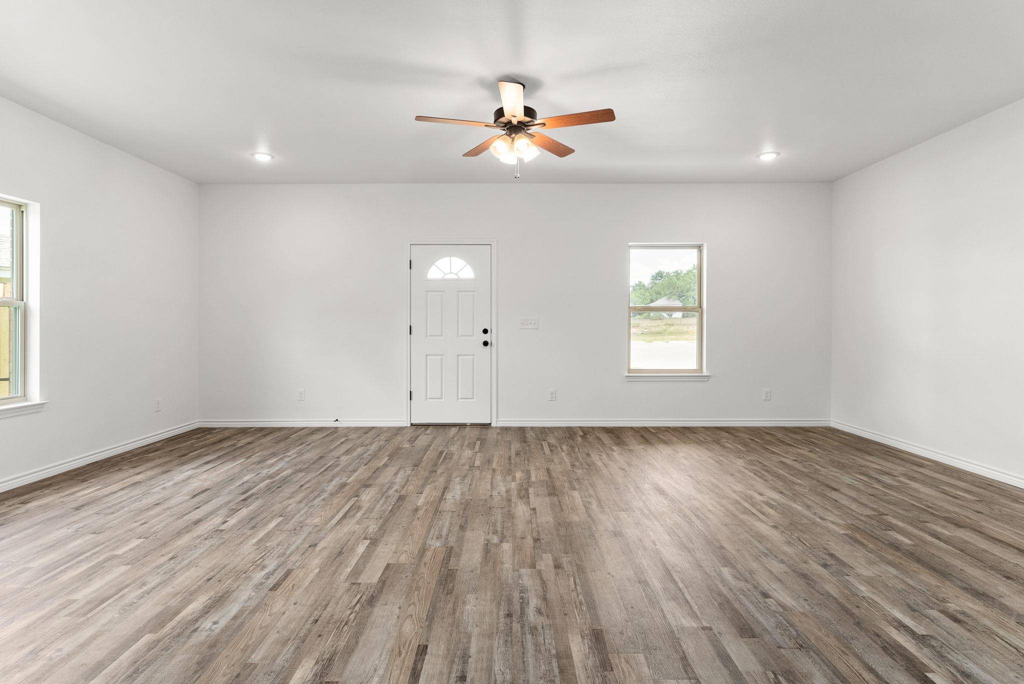 828 Elijah LN, Lampasas, TX 76550