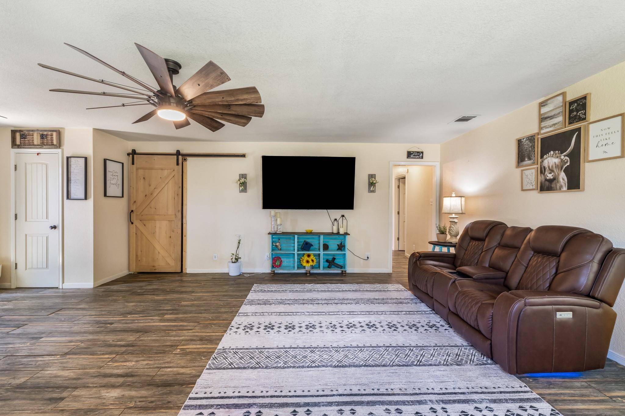 250 Capps Branch LN, Salado, TX 76571