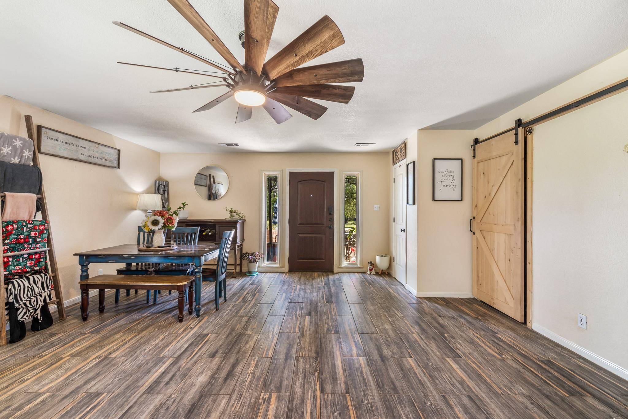 250 Capps Branch LN, Salado, TX 76571