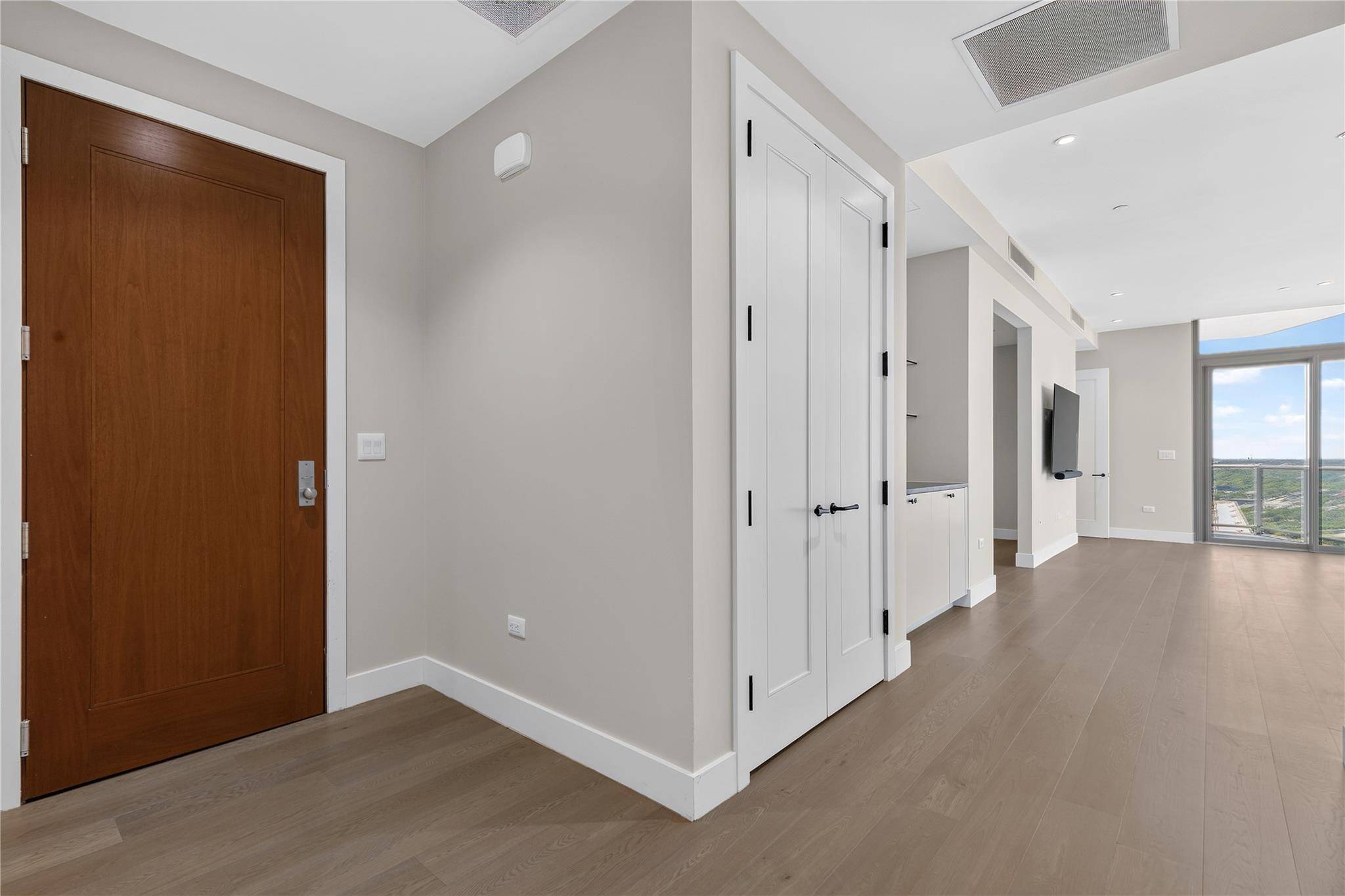 200 Congress Ave #28SW, Austin, TX 78701