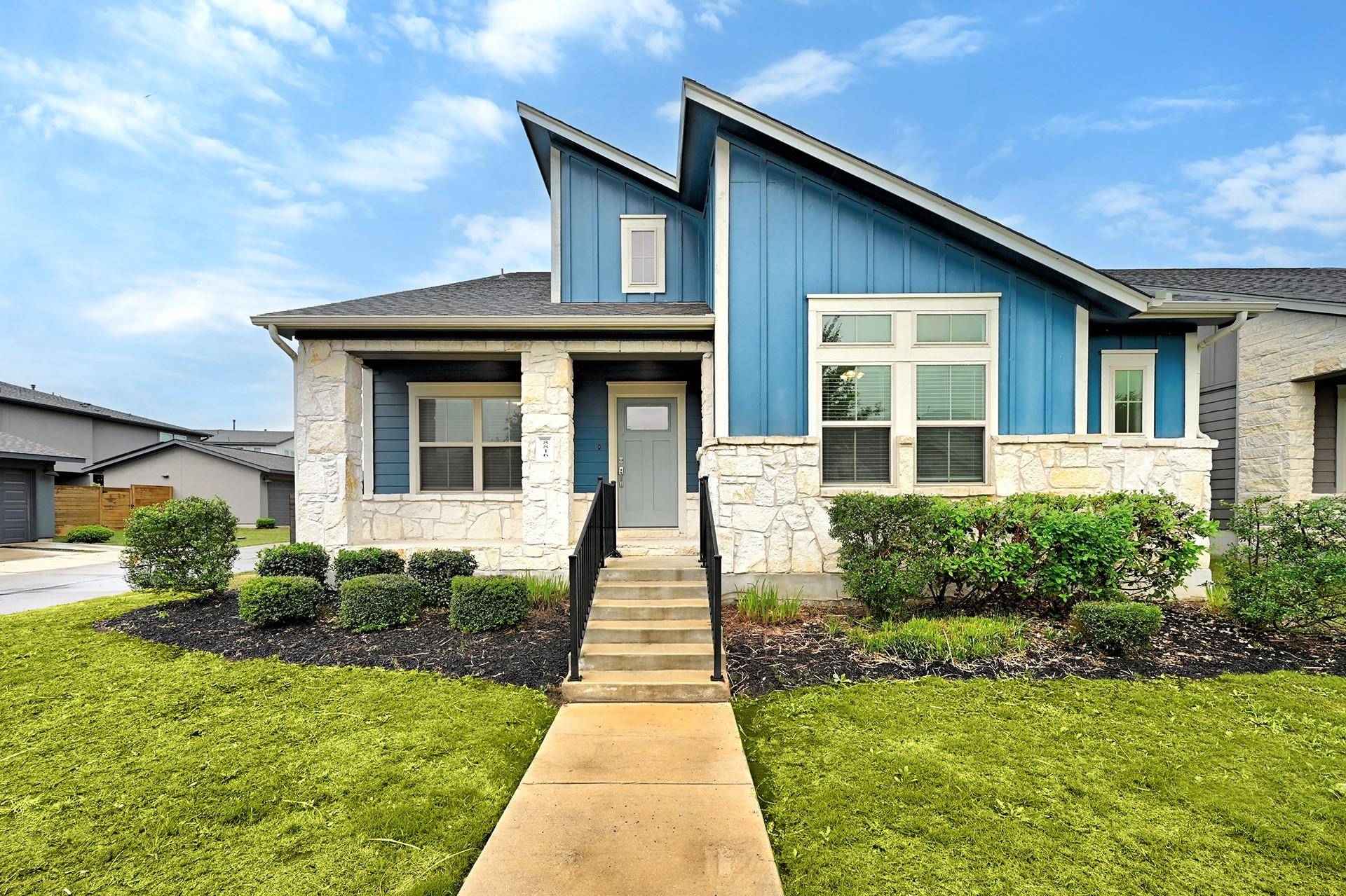 8816 Mina DR, Austin, TX 78747