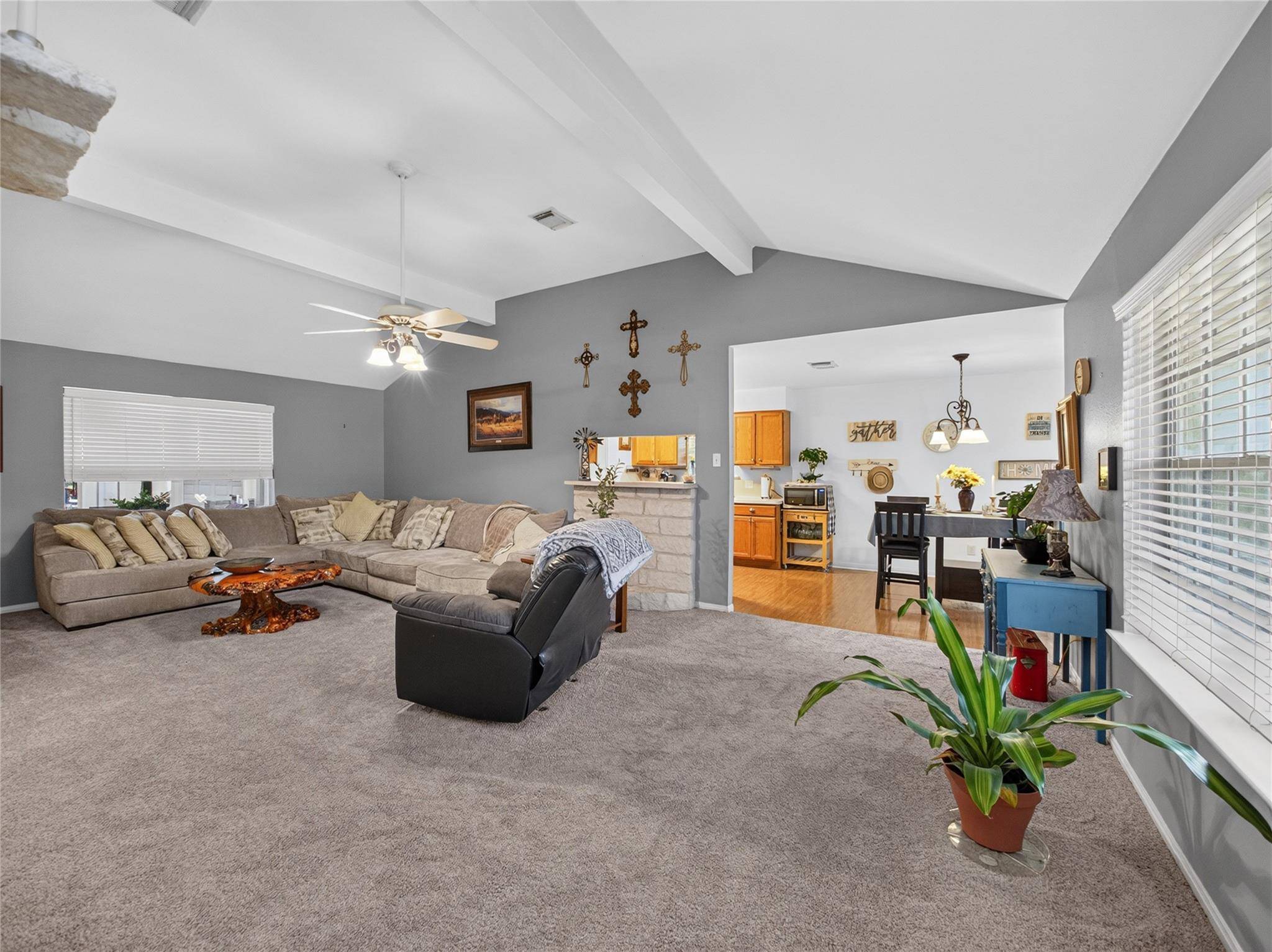 1650 County Road 439, Thorndale, TX 76577