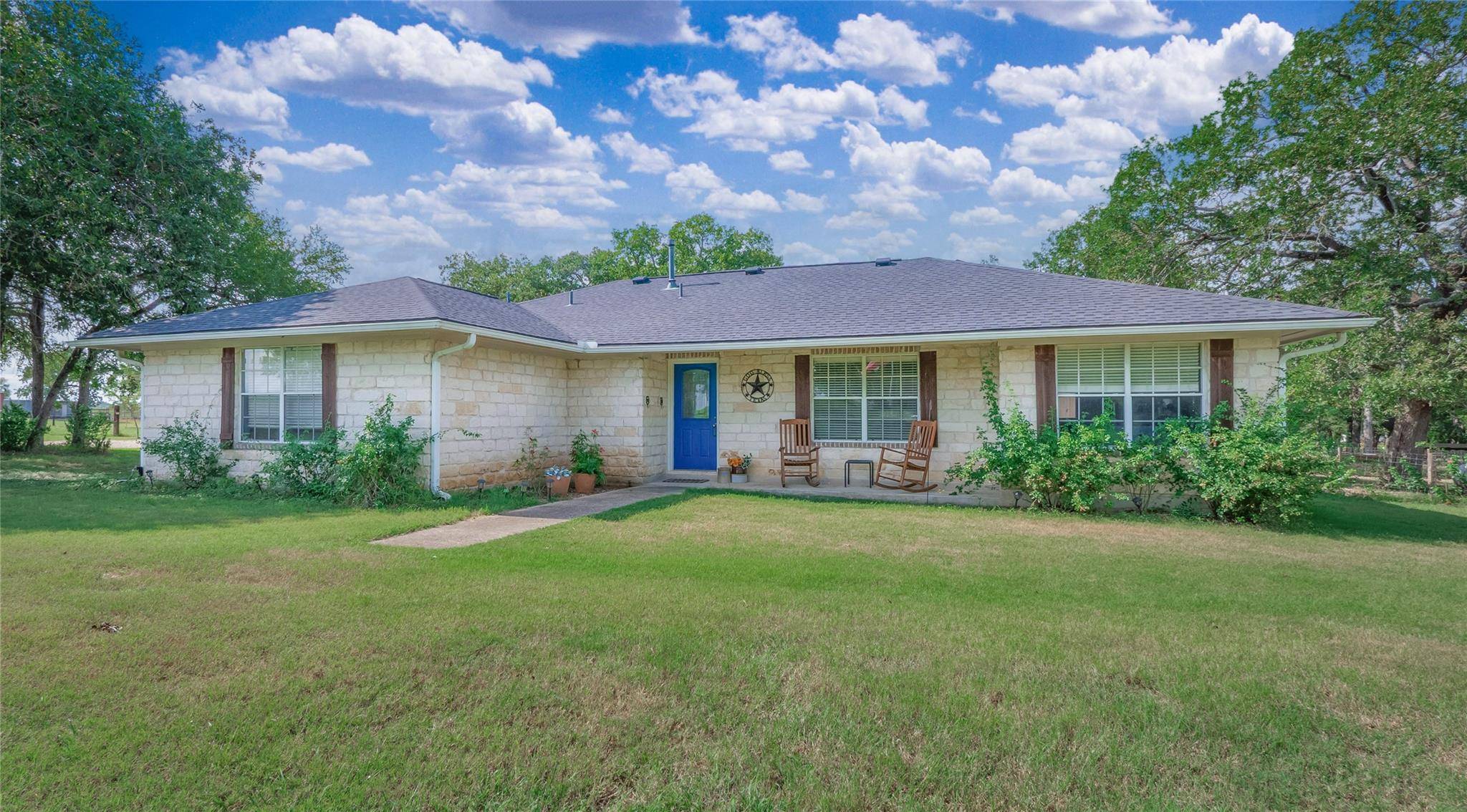 1650 County Road 439, Thorndale, TX 76577