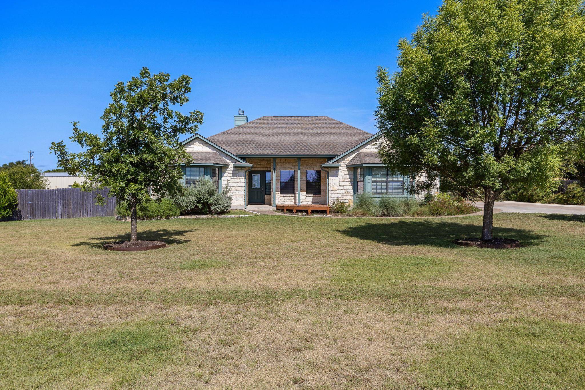 115 Independence DR, Liberty Hill, TX 78642