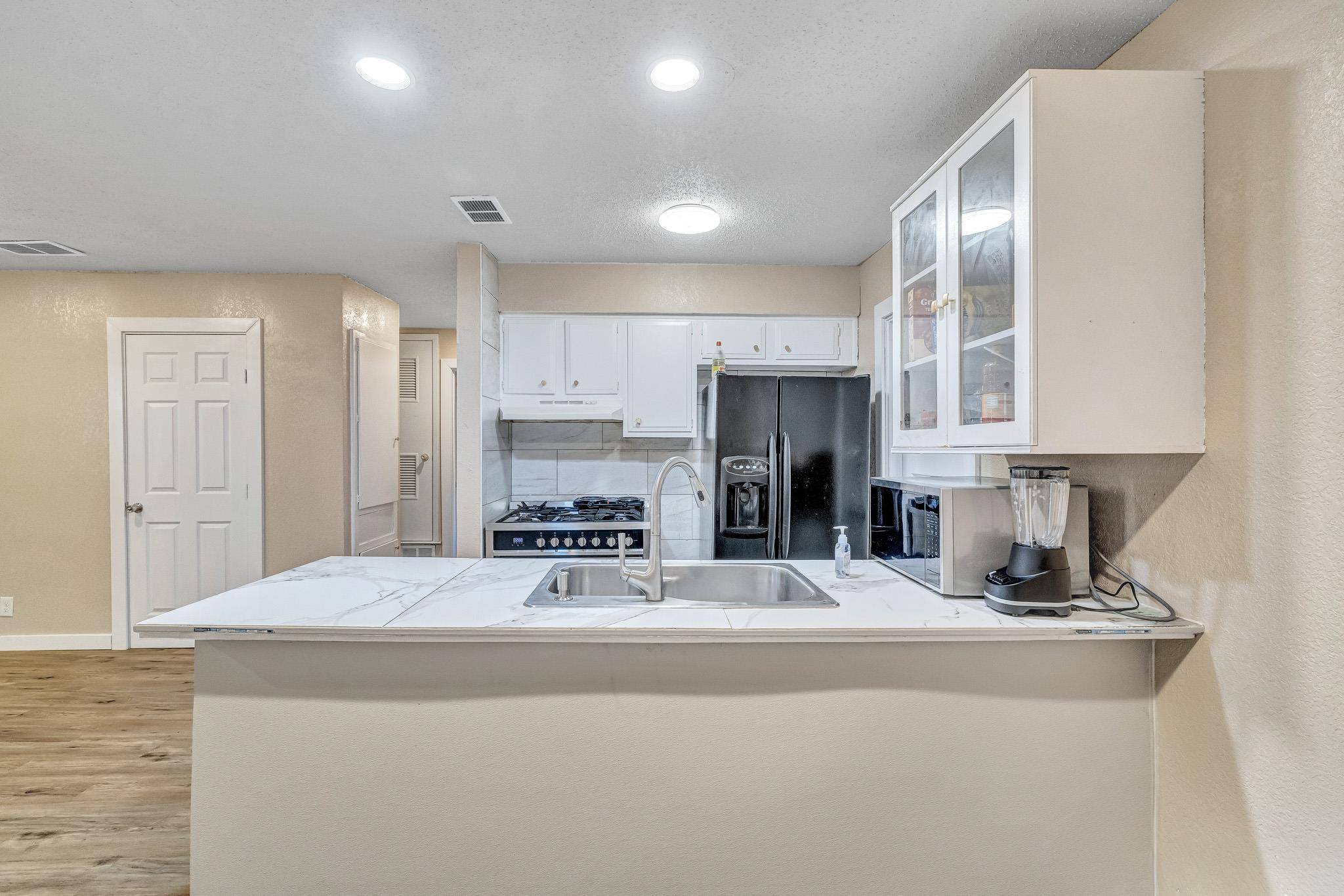 205 Liverpool DR, Austin, TX 78745