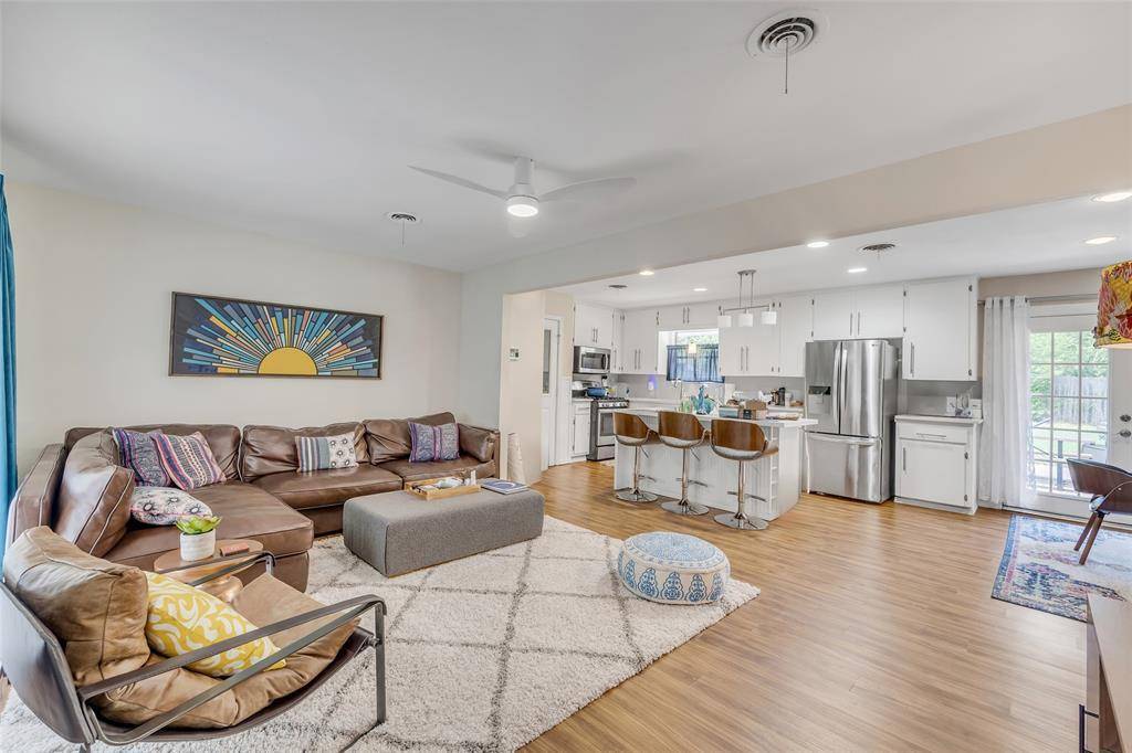 1602 Ashberry DR, Austin, TX 78723
