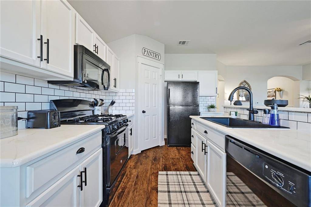 436 Musgrav, Kyle, TX 78640