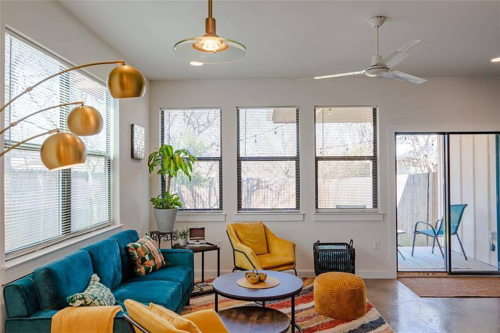 4702 Leslie Ave #A, Austin, TX 78721