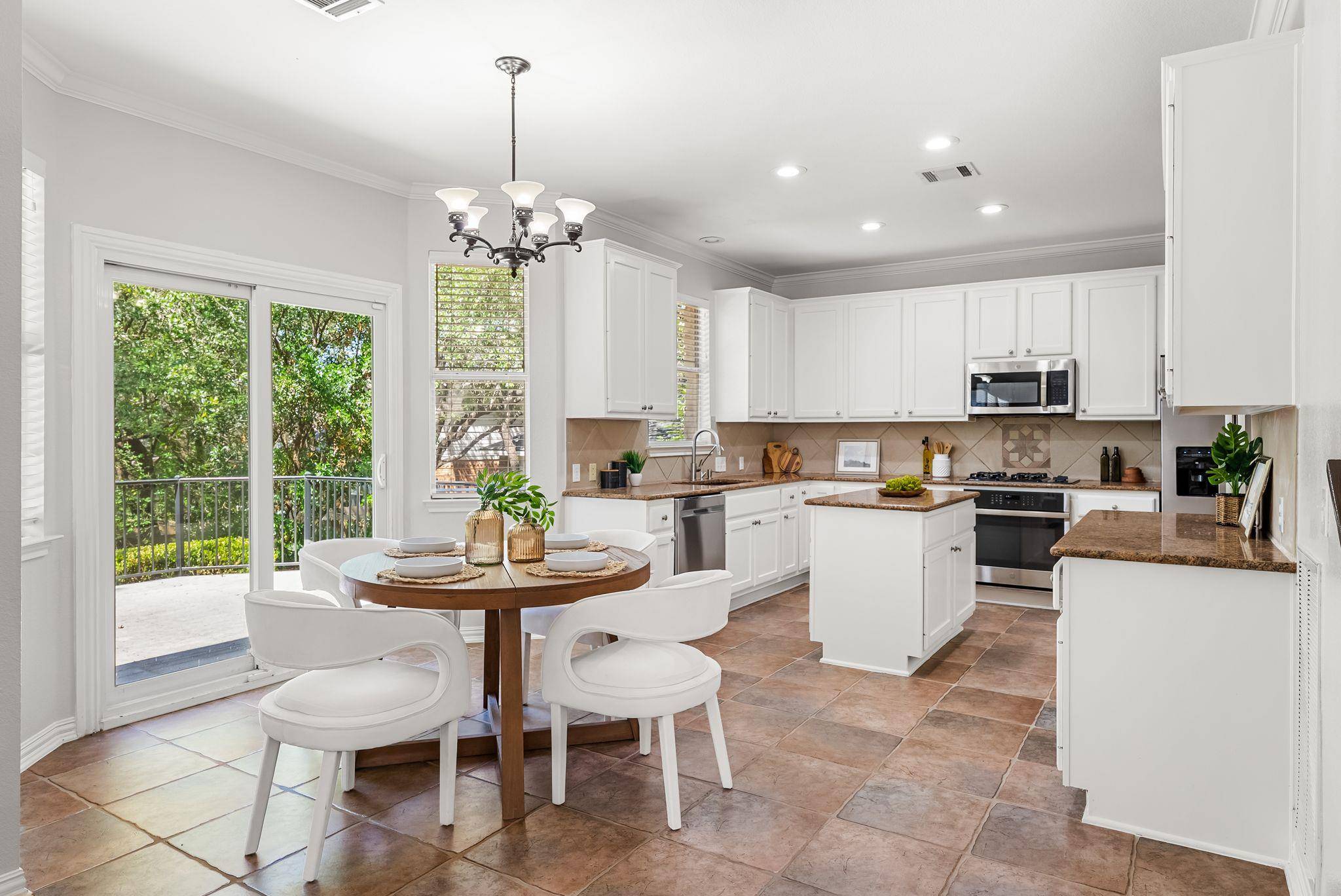 4308 Canyon Glen CIR, Austin, TX 78732