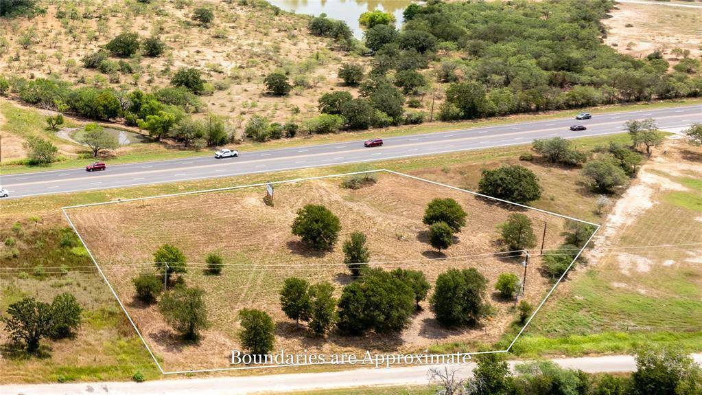 0000 N Magnolia Ave, Luling, TX 78648