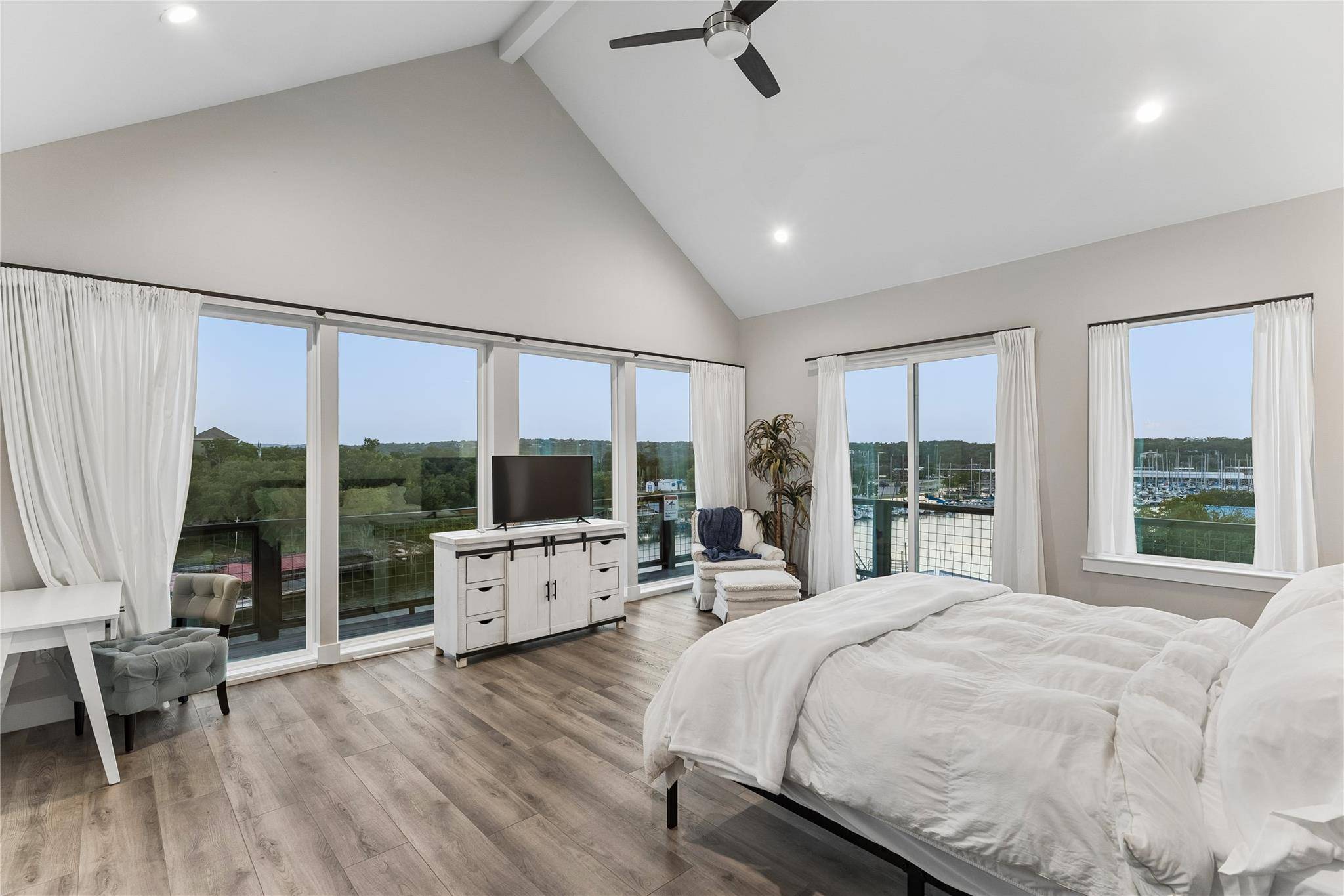 16323 Lake LOOP, Austin, TX 78734