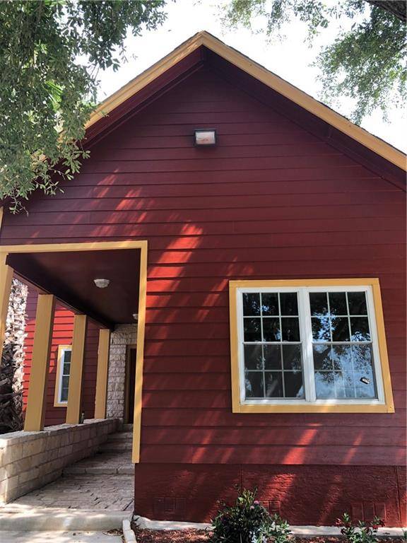 490 Rolling Hills RD, Buda, TX 78610
