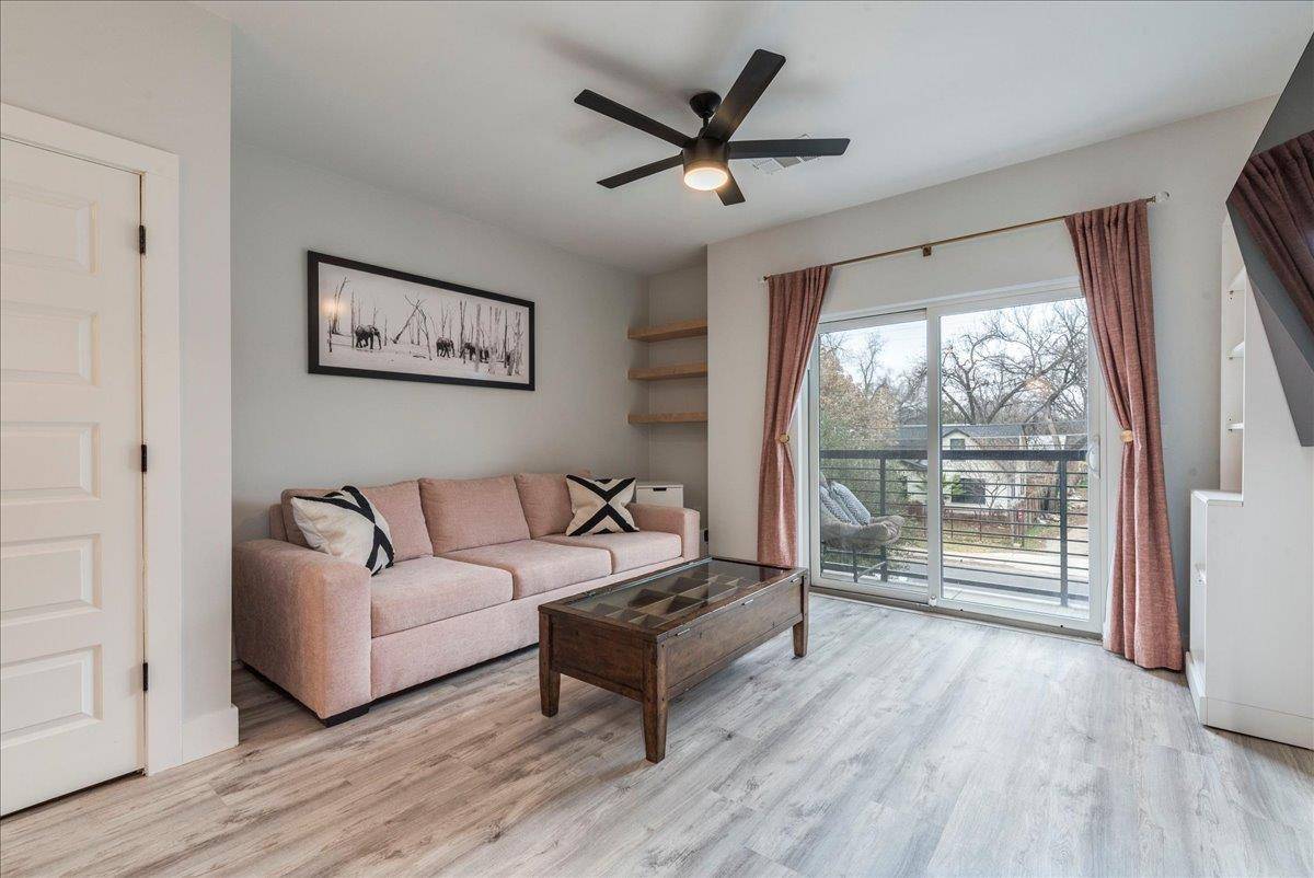 3101 Govalle Ave #220, Austin, TX 78702