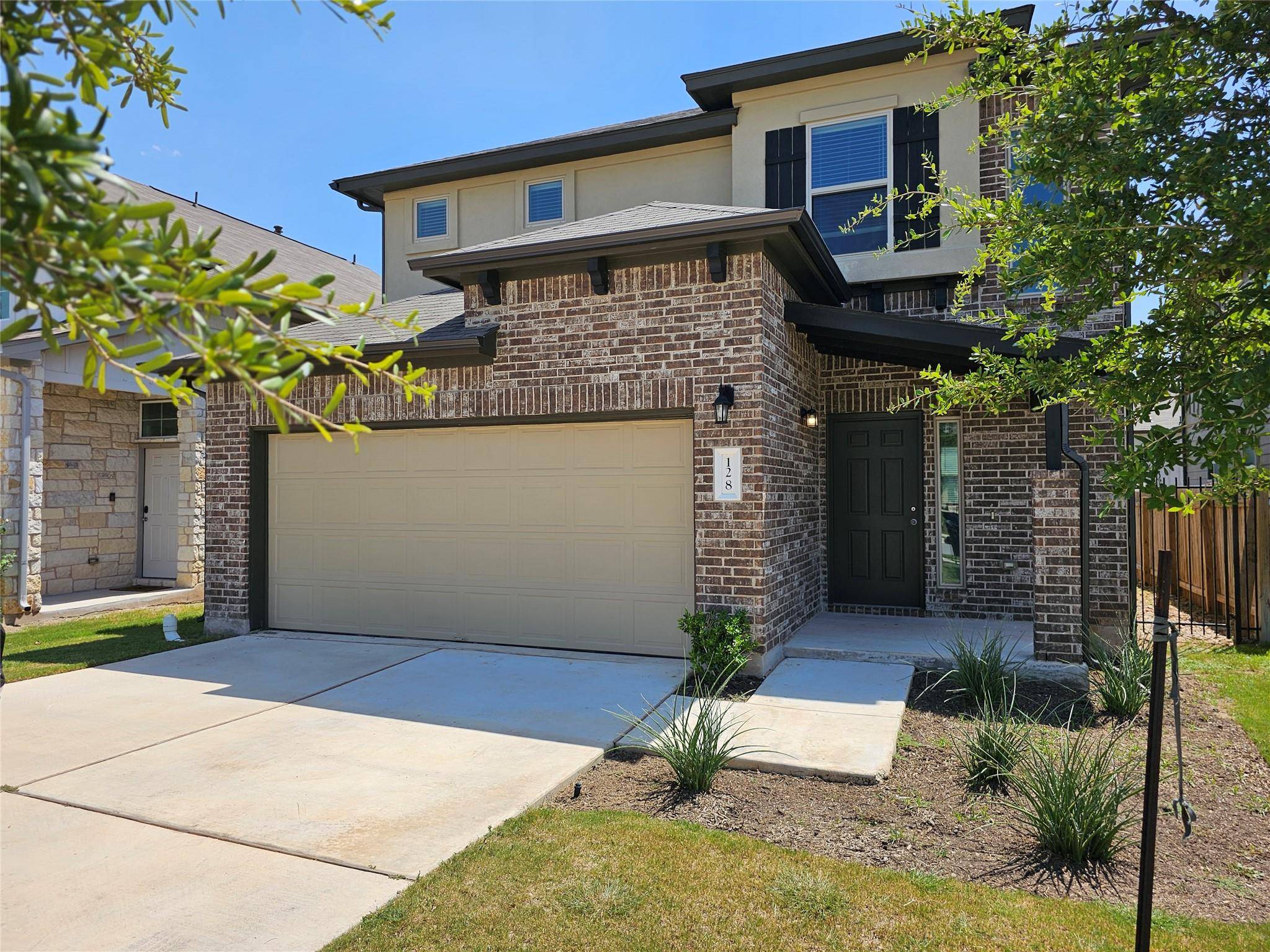 128 Munk LN, Leander, TX 78641