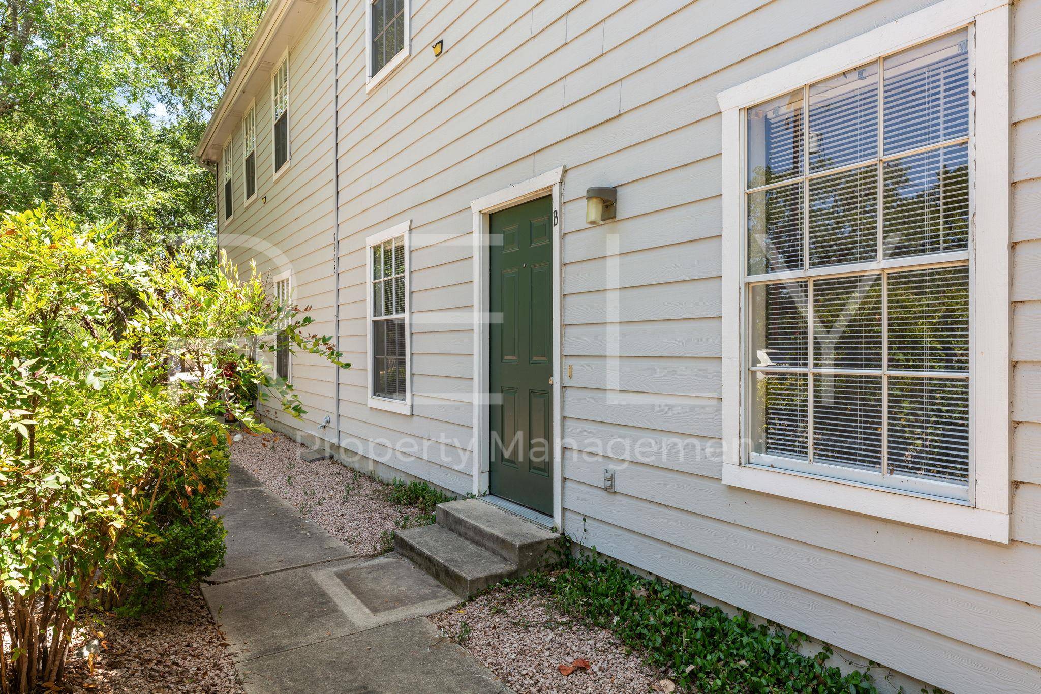 2908 Whisper Oaks Ln #B, Georgetown, TX 78628