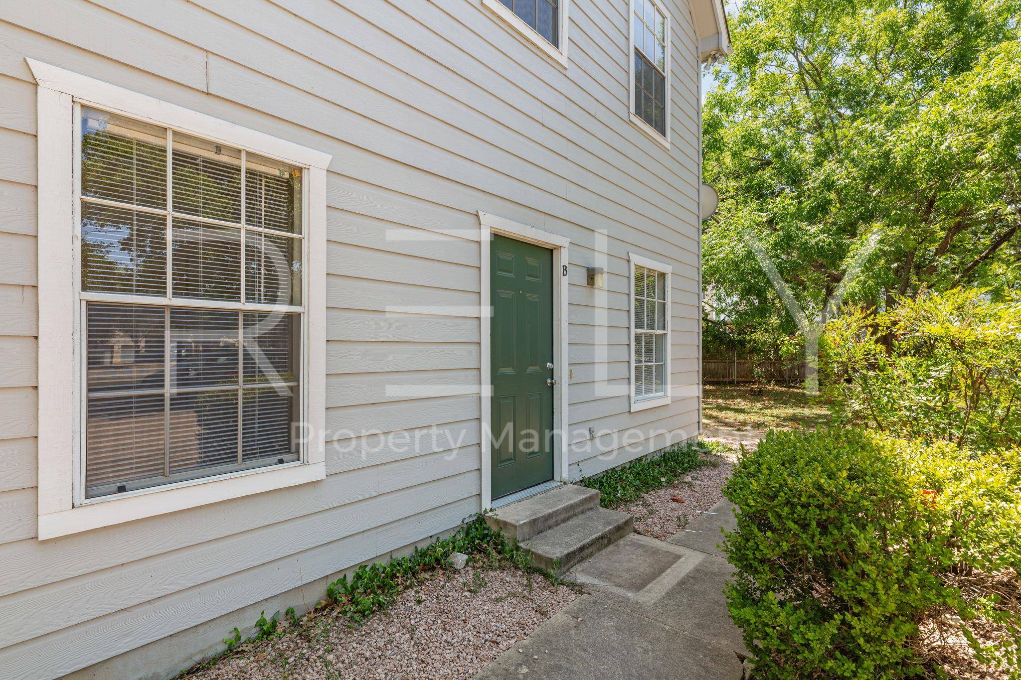 2908 Whisper Oaks Ln #B, Georgetown, TX 78628