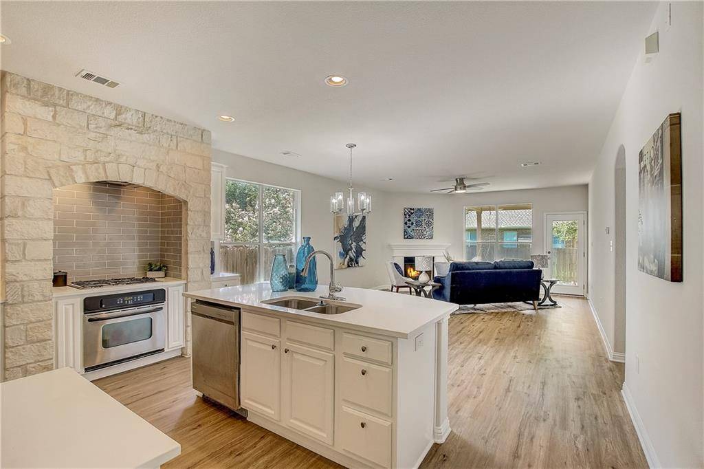 115 Arrowhead TRL, Cedar Park, TX 78613
