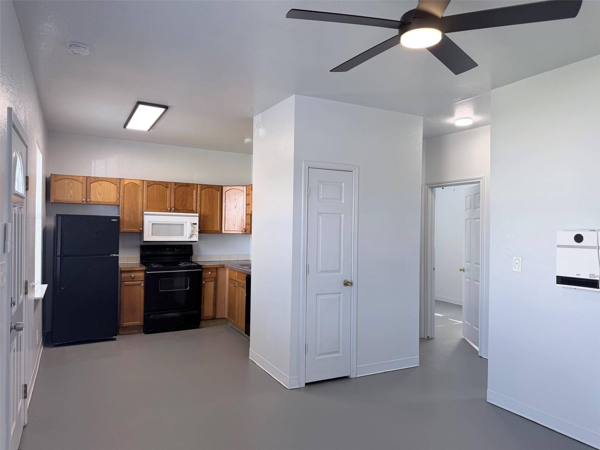 251 Zimmerman Ave #B, Bastrop, TX 78602