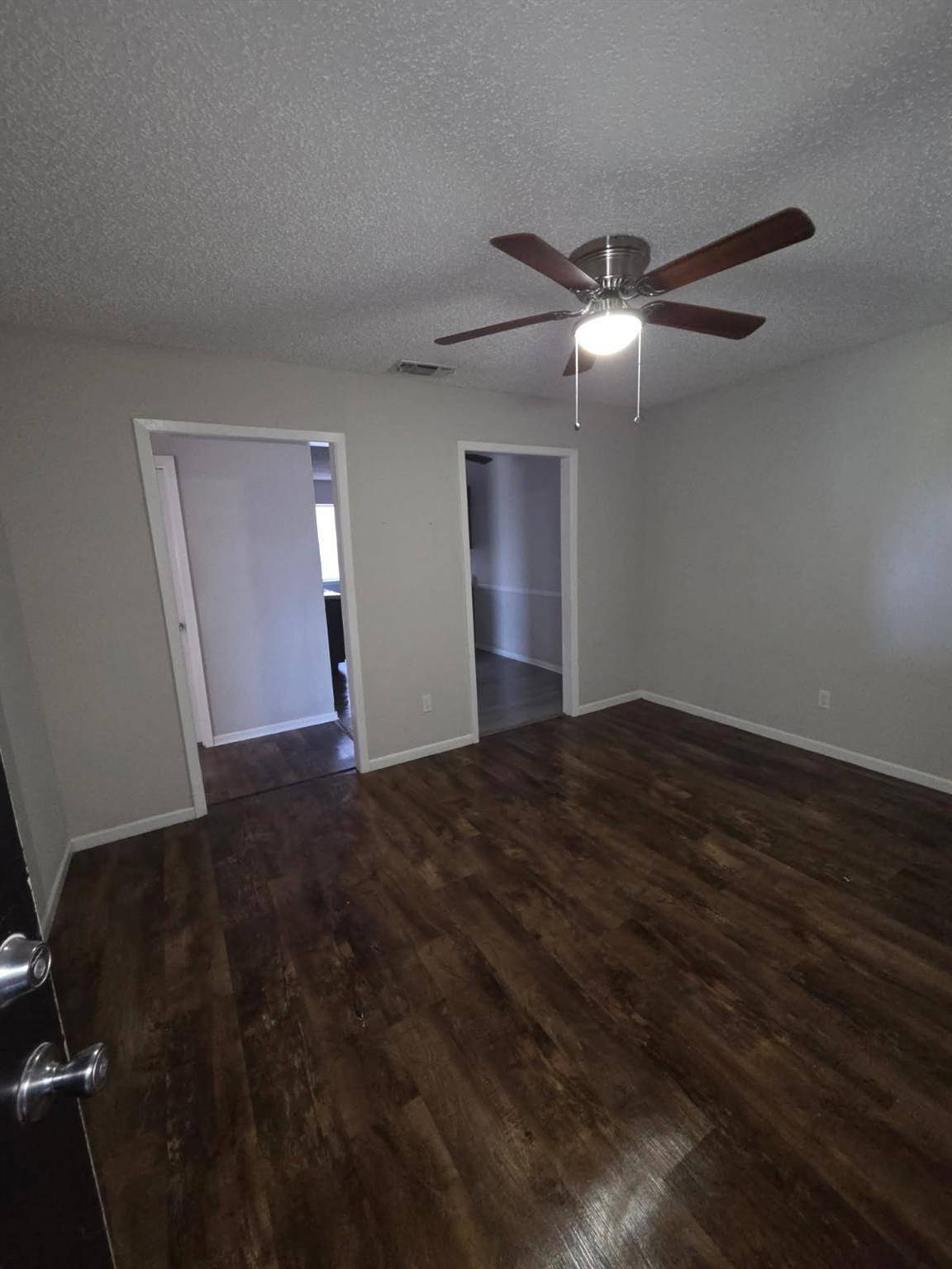 4302 LAKE RD #6, Killeen, TX 76543