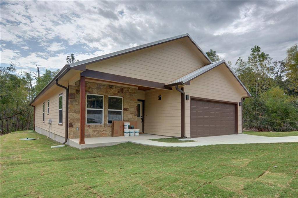 107 Keamuku CT, Bastrop, TX 78602