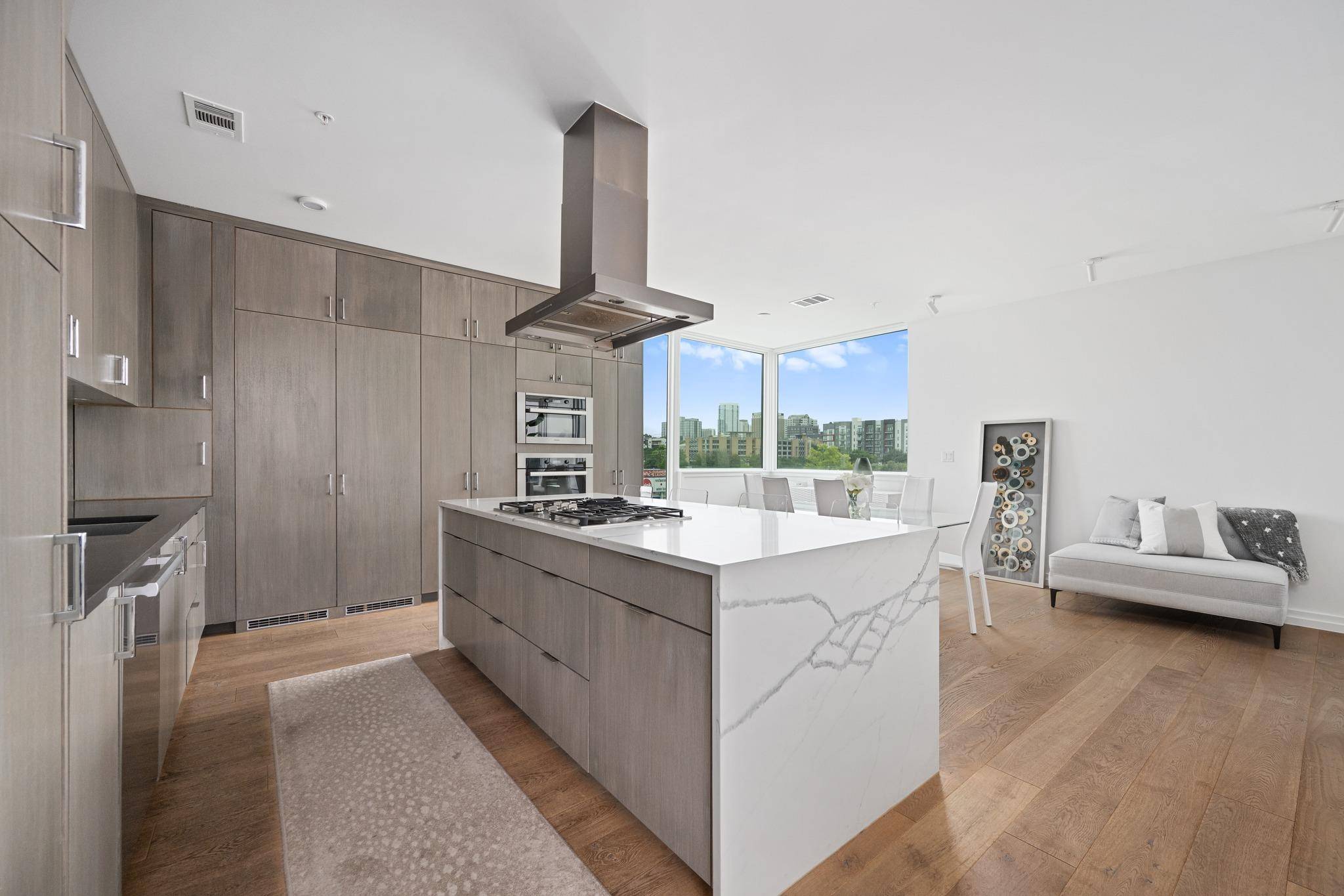 1010 W 10th ST #302, Austin, TX 78703