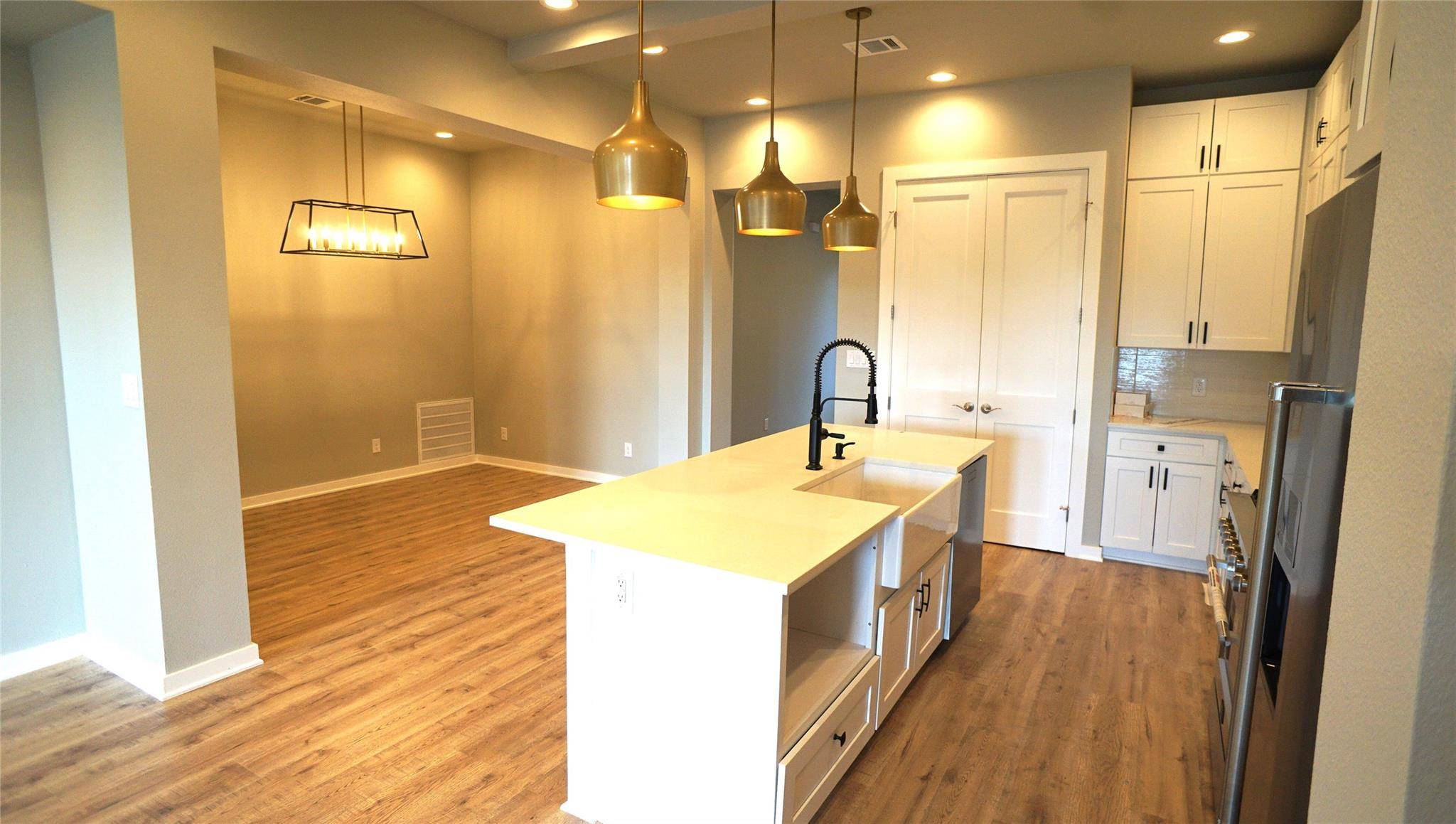2401 Bruin DR #60, Spicewood, TX 78669