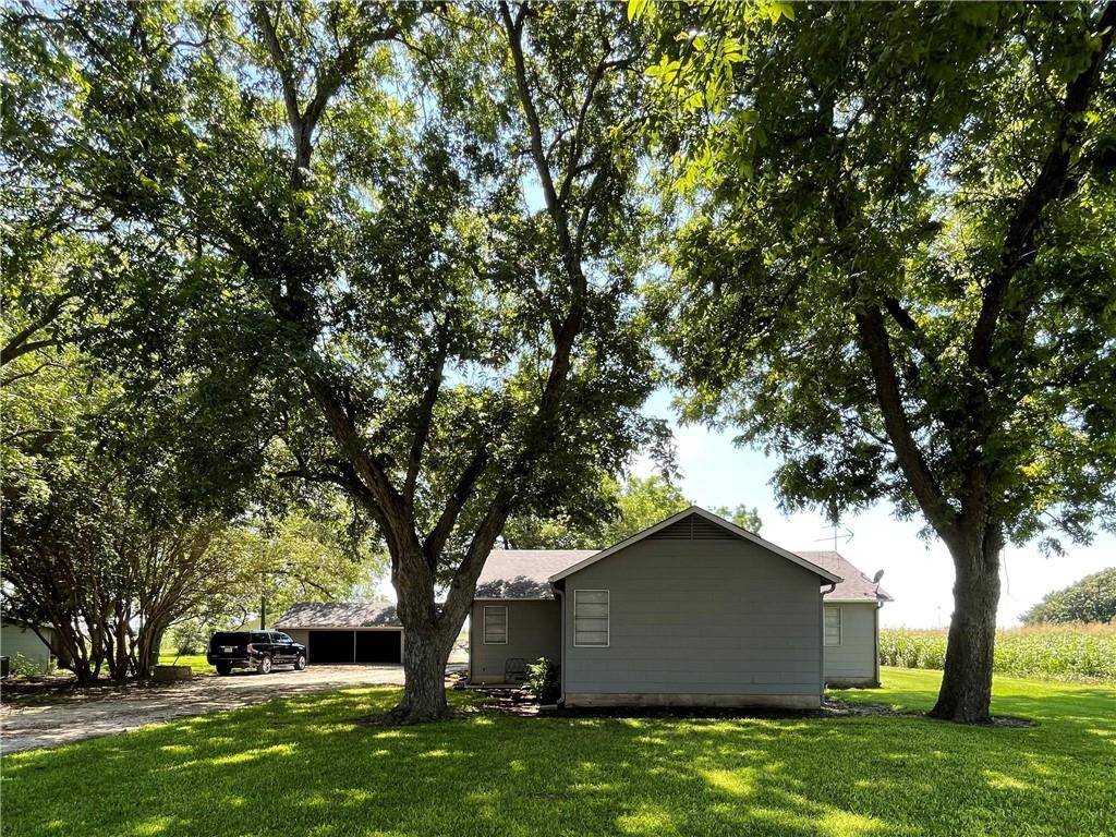 4213 N Main ST, Taylor, TX 76574