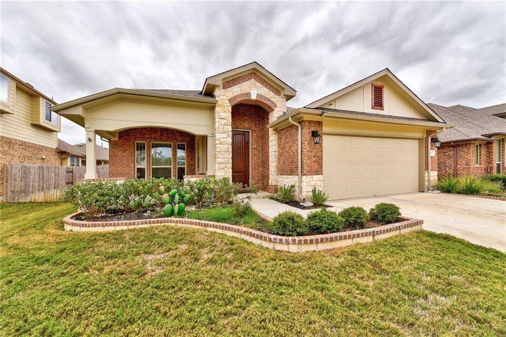 313 Summer Pointe DR, Buda, TX 78610