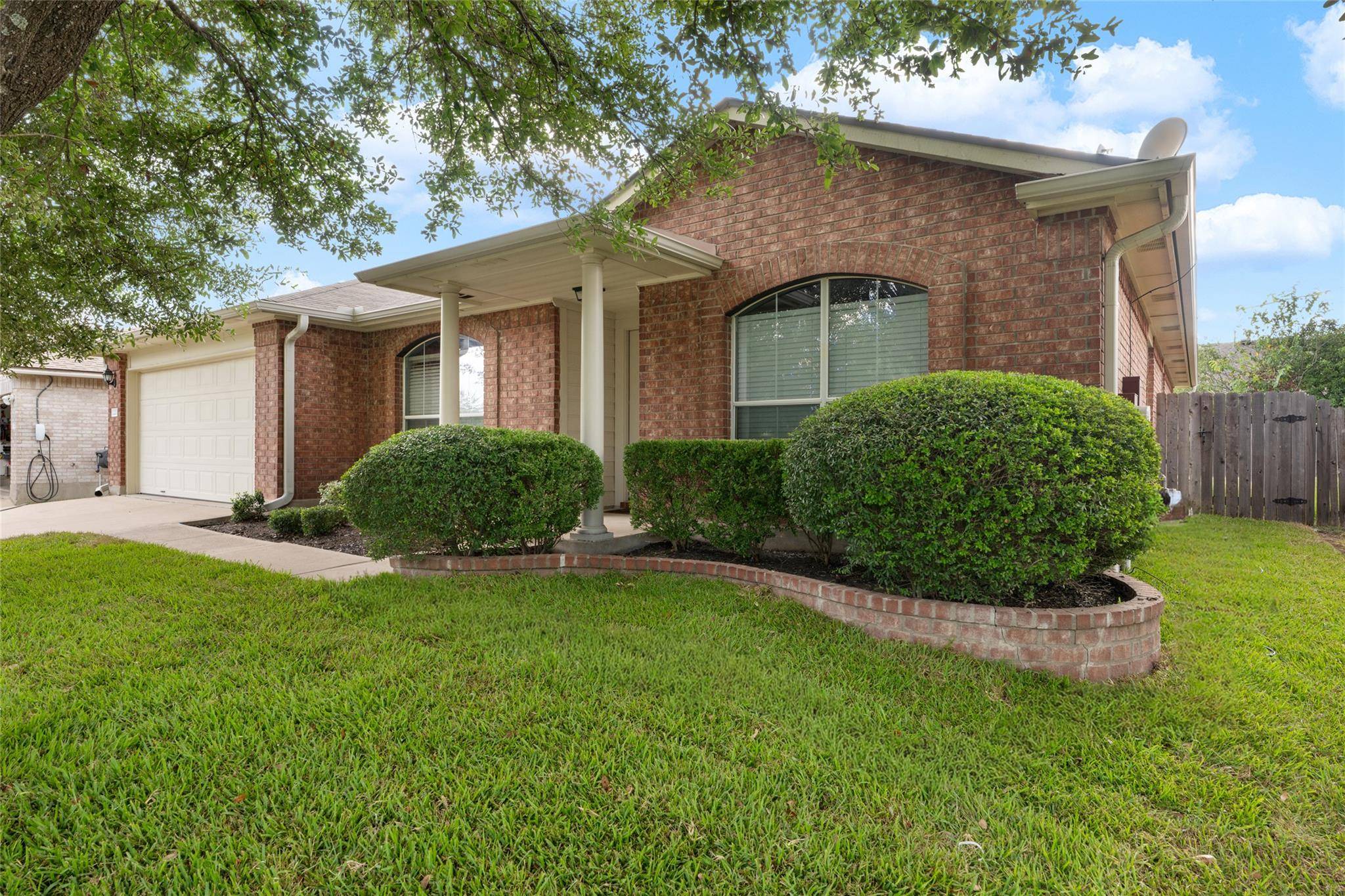 2220 Pearson WAY, Round Rock, TX 78665
