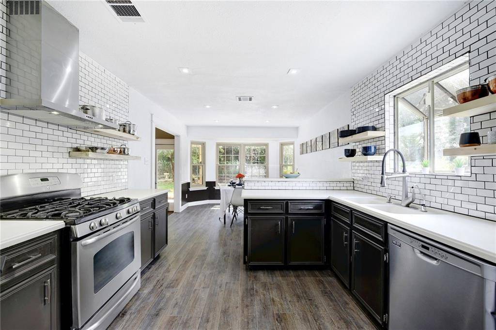 1109 Nottingham Hill RD, Round Rock, TX 78664