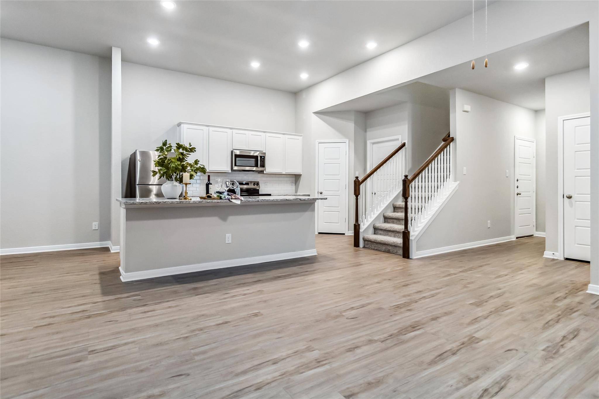 101 Gunner RD, Buda, TX 78610