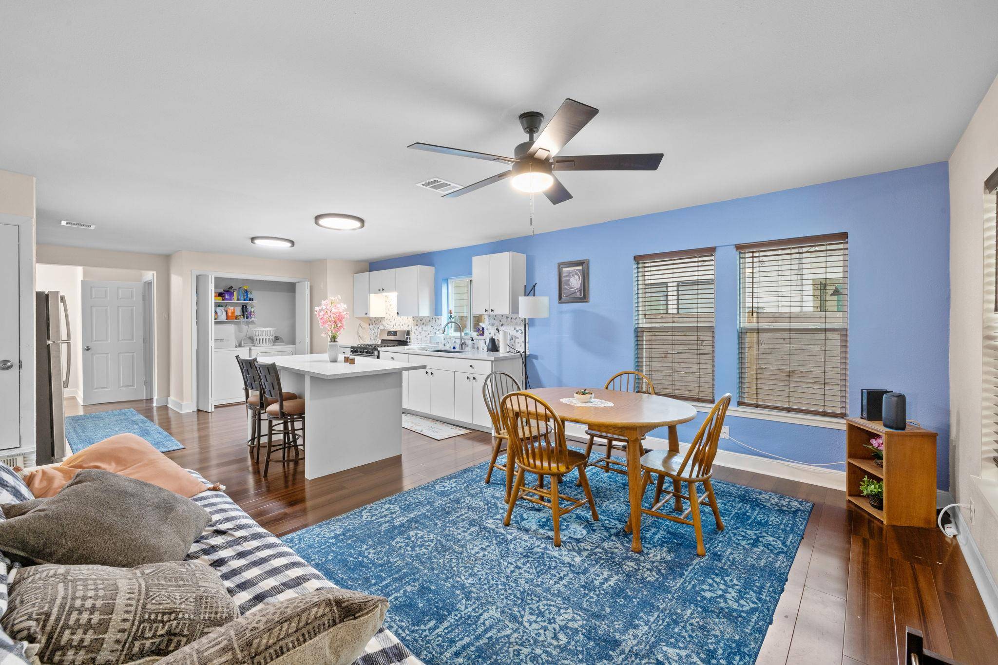 907 E 53rd ST, Austin, TX 78751