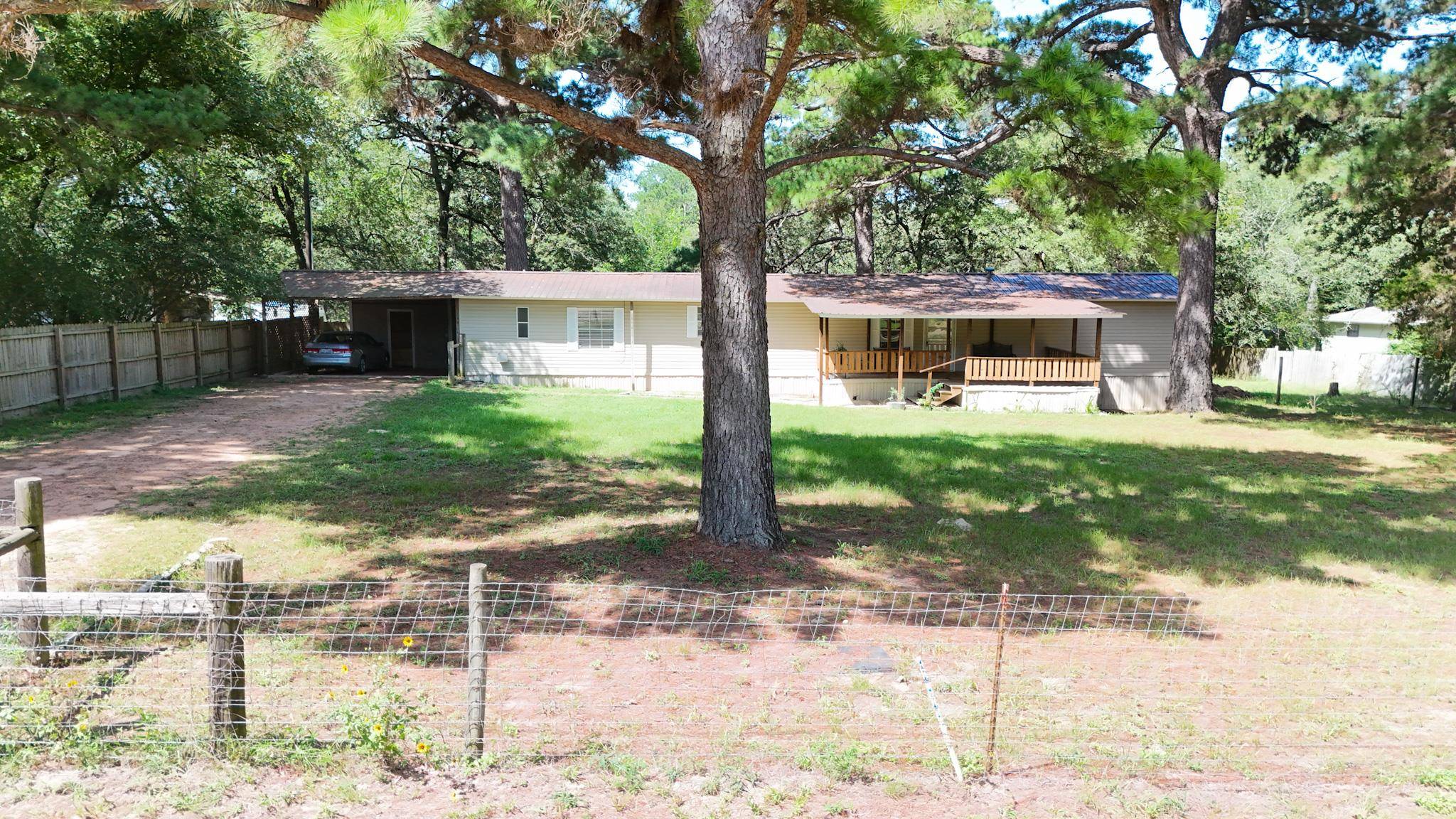 111 Old Piney TRL, Paige, TX 78659