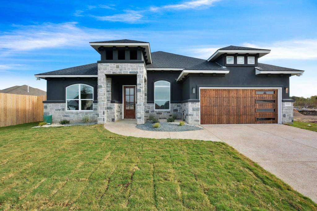 512 Magan LN, Jarrell, TX 76537