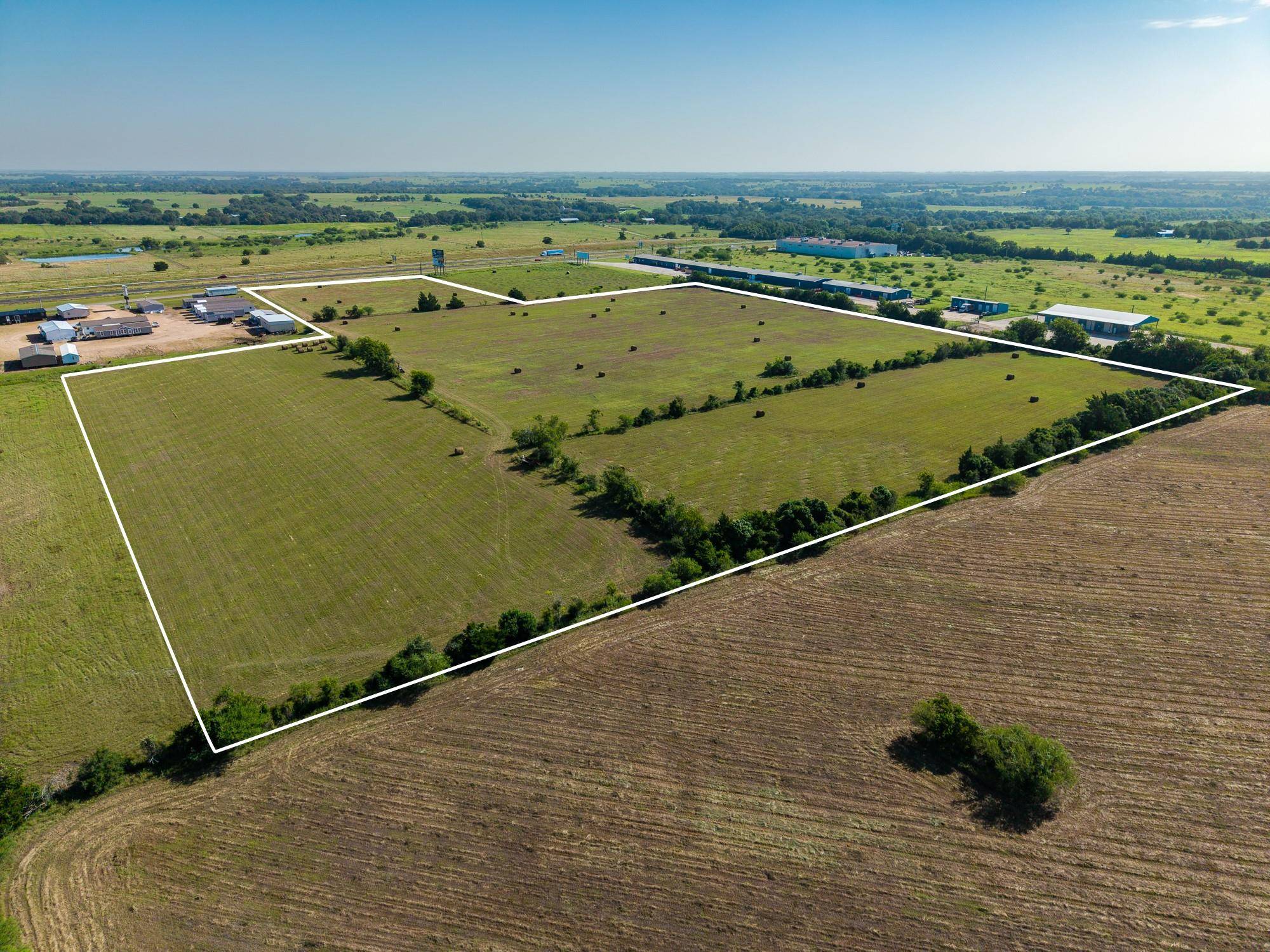 801 Huser BLVD, Schulenburg, TX 78956