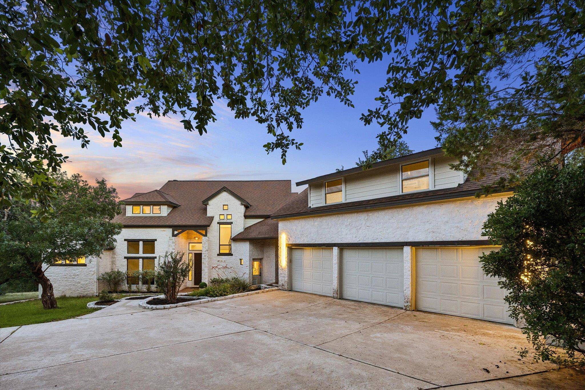 Address not disclosed, Spicewood, TX 78669